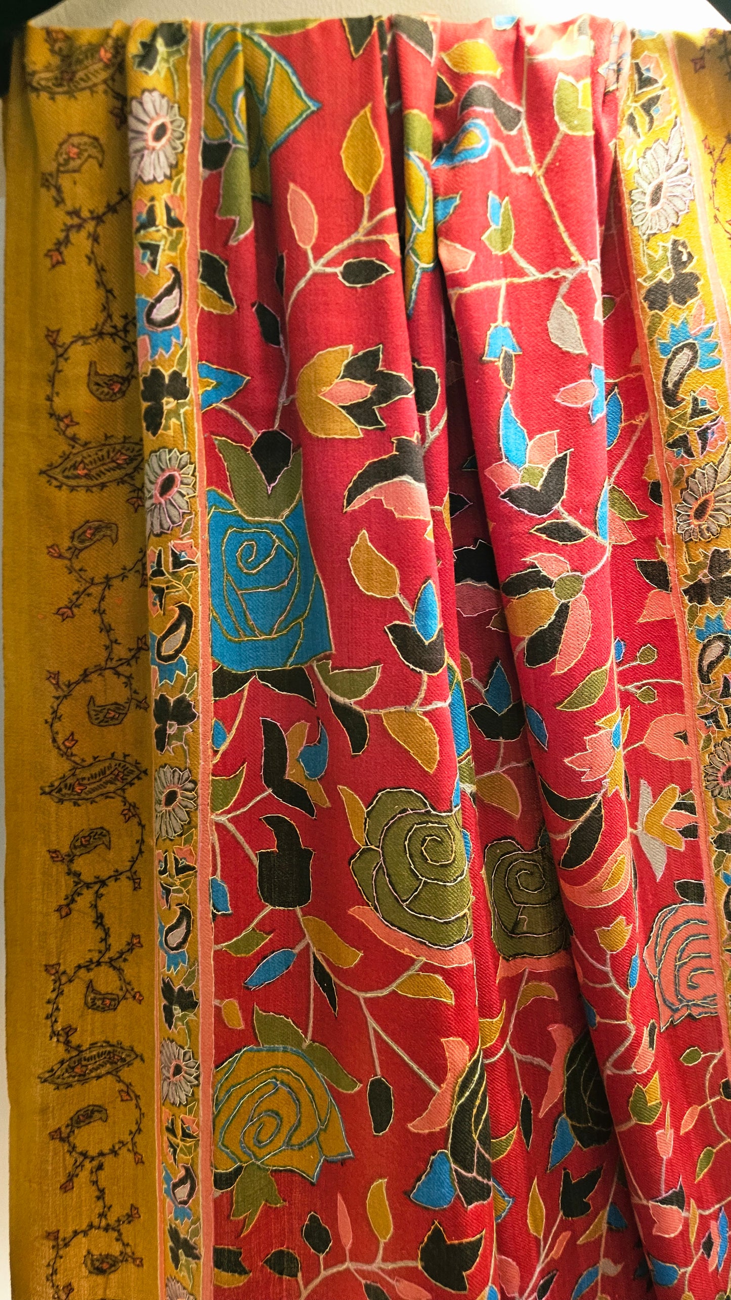 Kalamkar embroidered: Pashmina