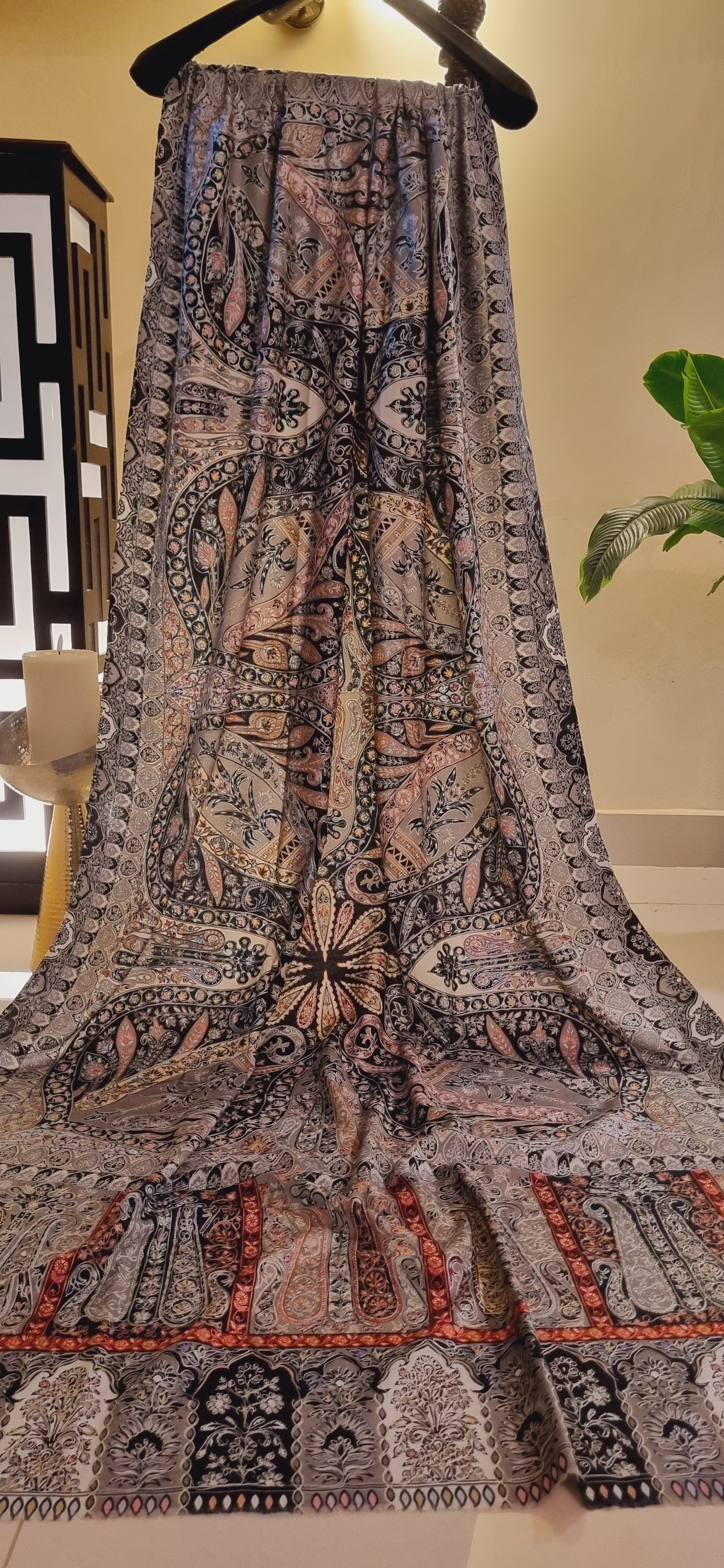 Reelkar embroidered pashmina
