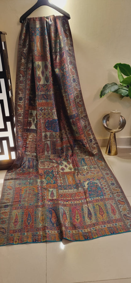 Mariana's moonlight silky pashmina in green