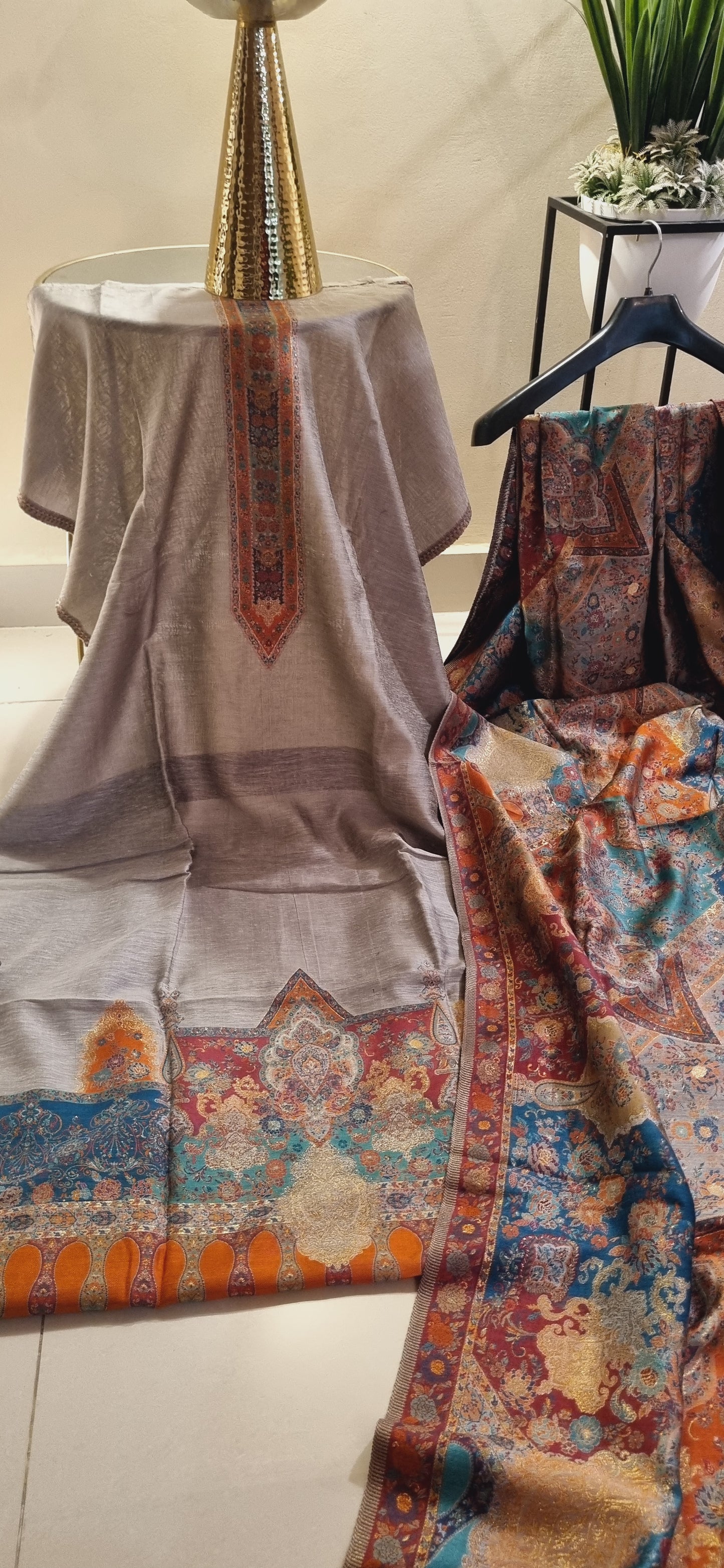 Silk kaani suit