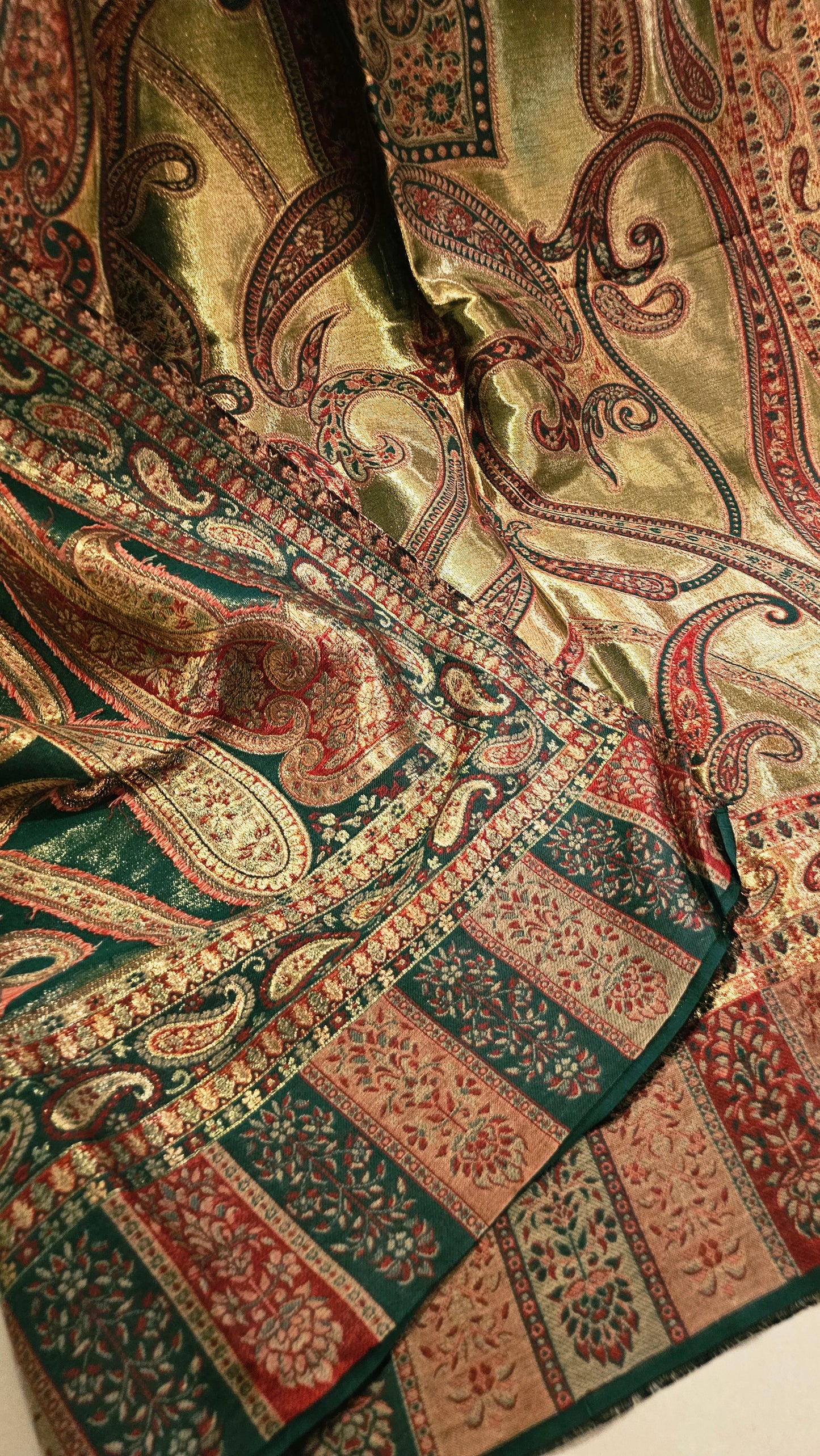 Reversible moonlight kaani: Pashmina