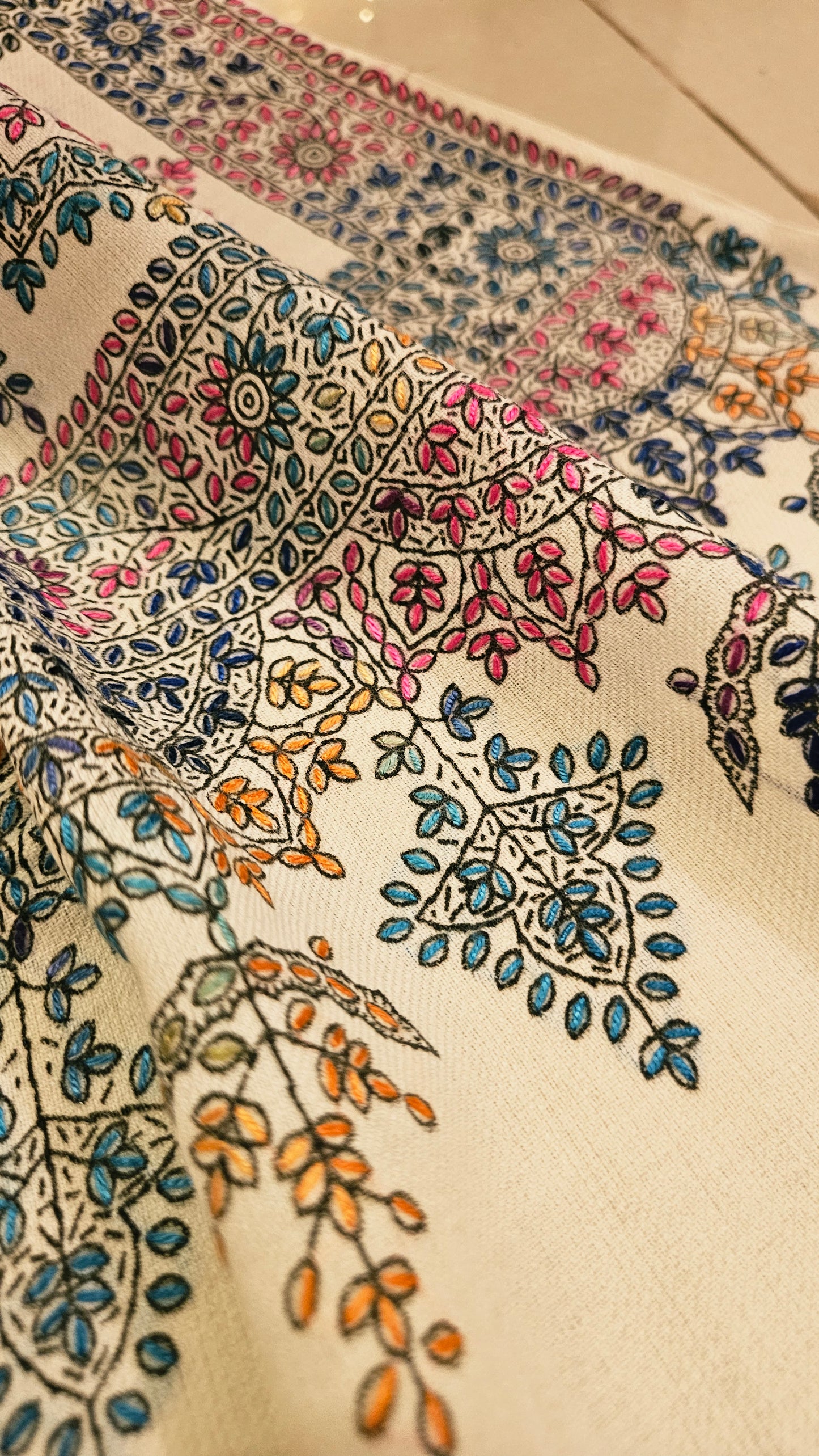 Beena shawl