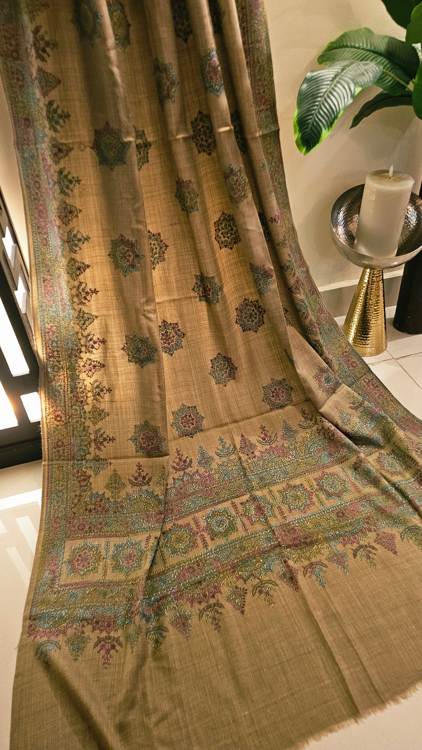 Beena shawl