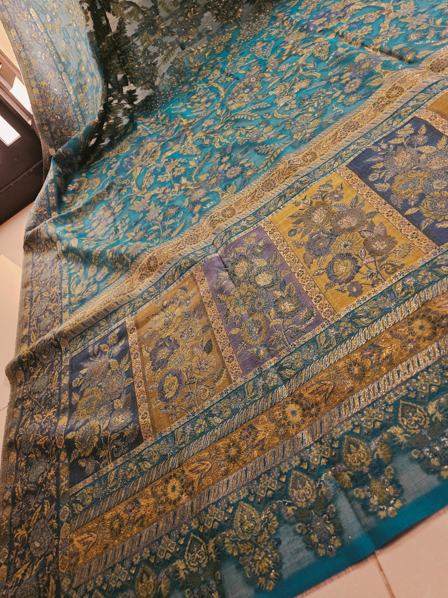 Silk kaani shawl
