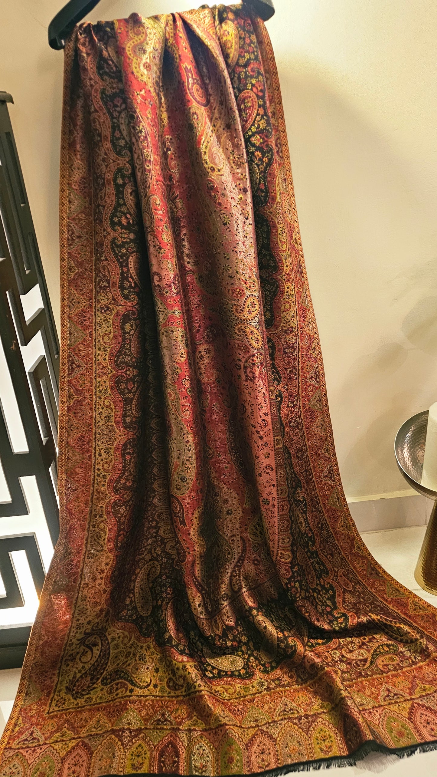 Gandhara reversible kaani: shawl
