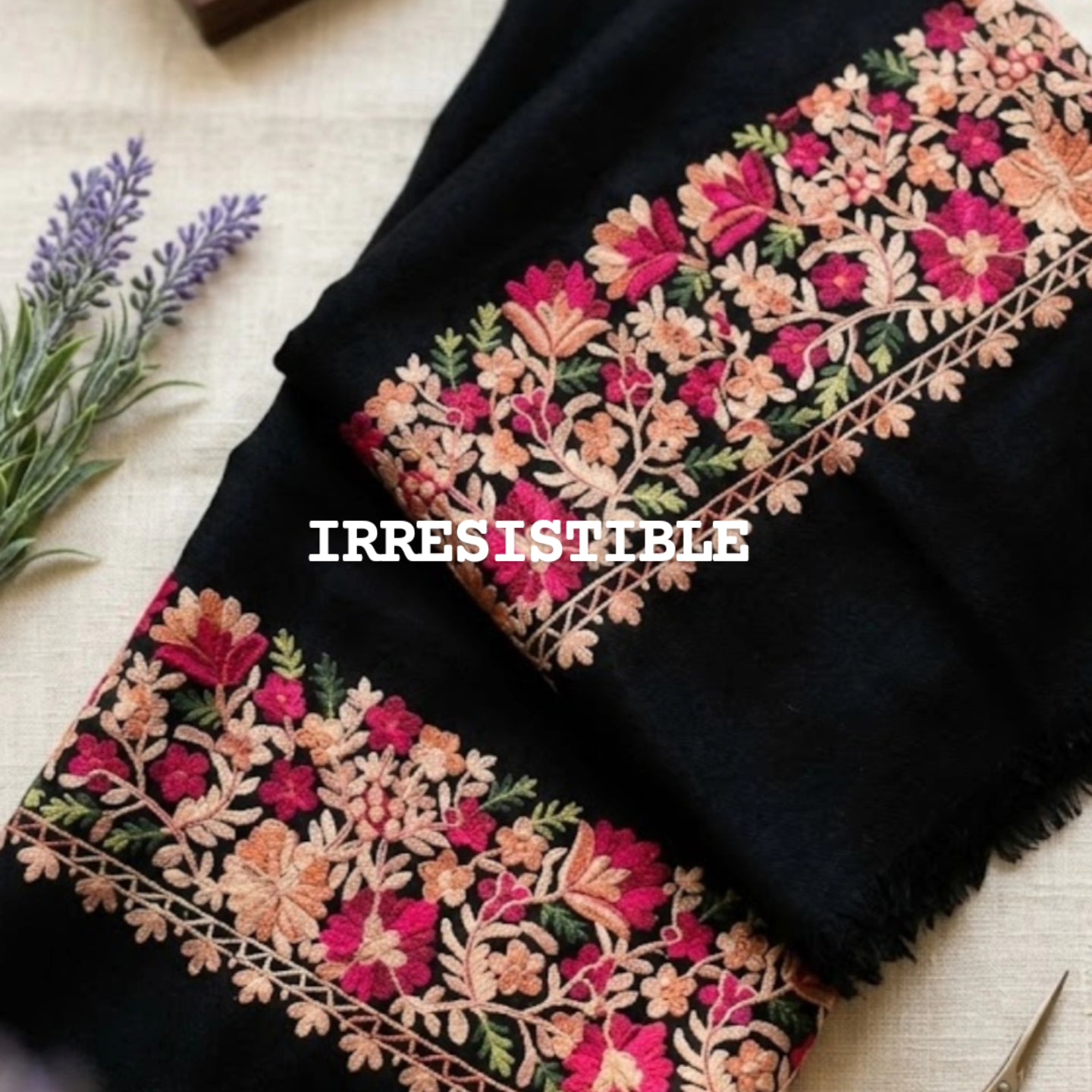 Embroidered minishawl: pashmina