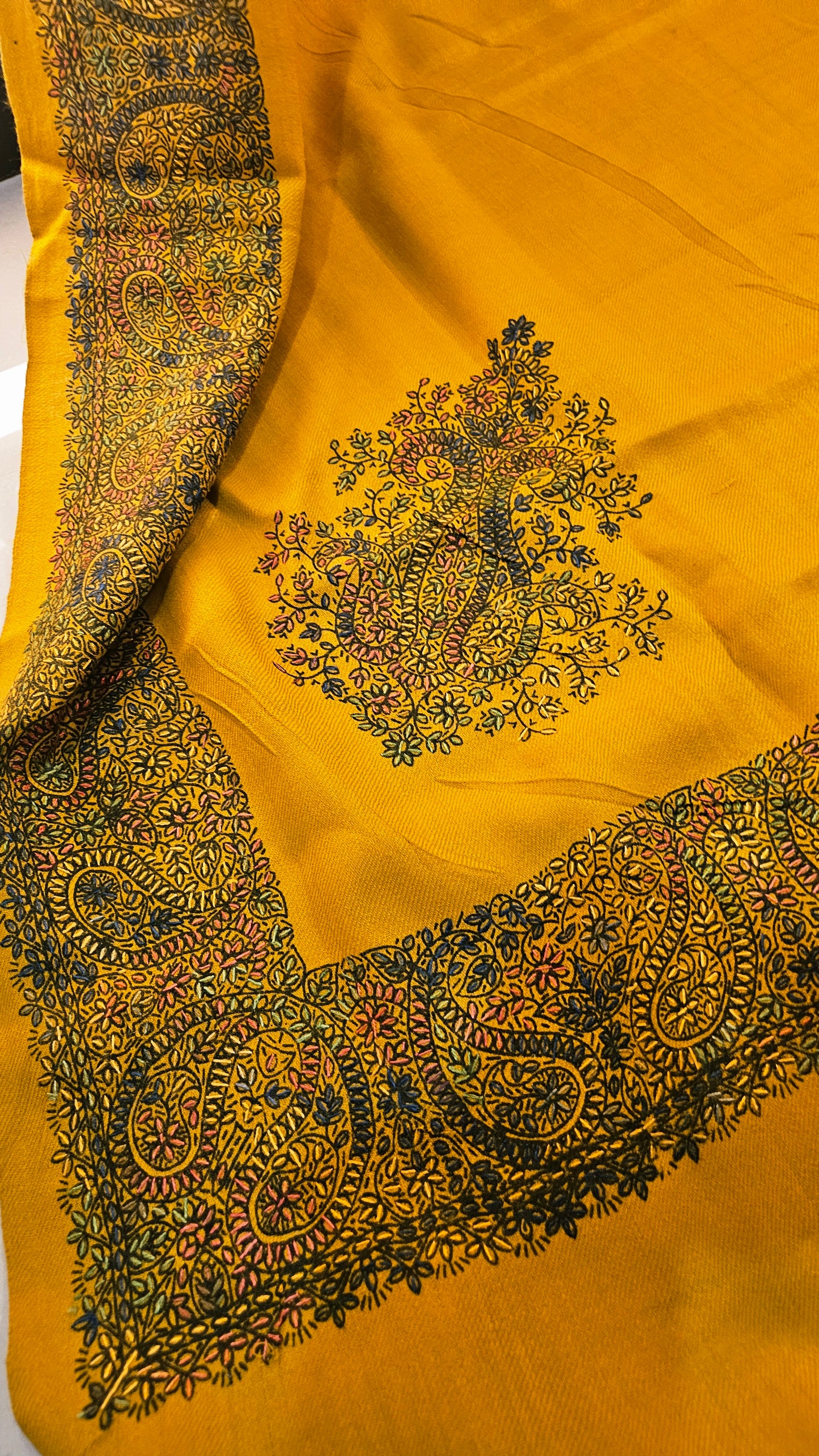 Beena shawls