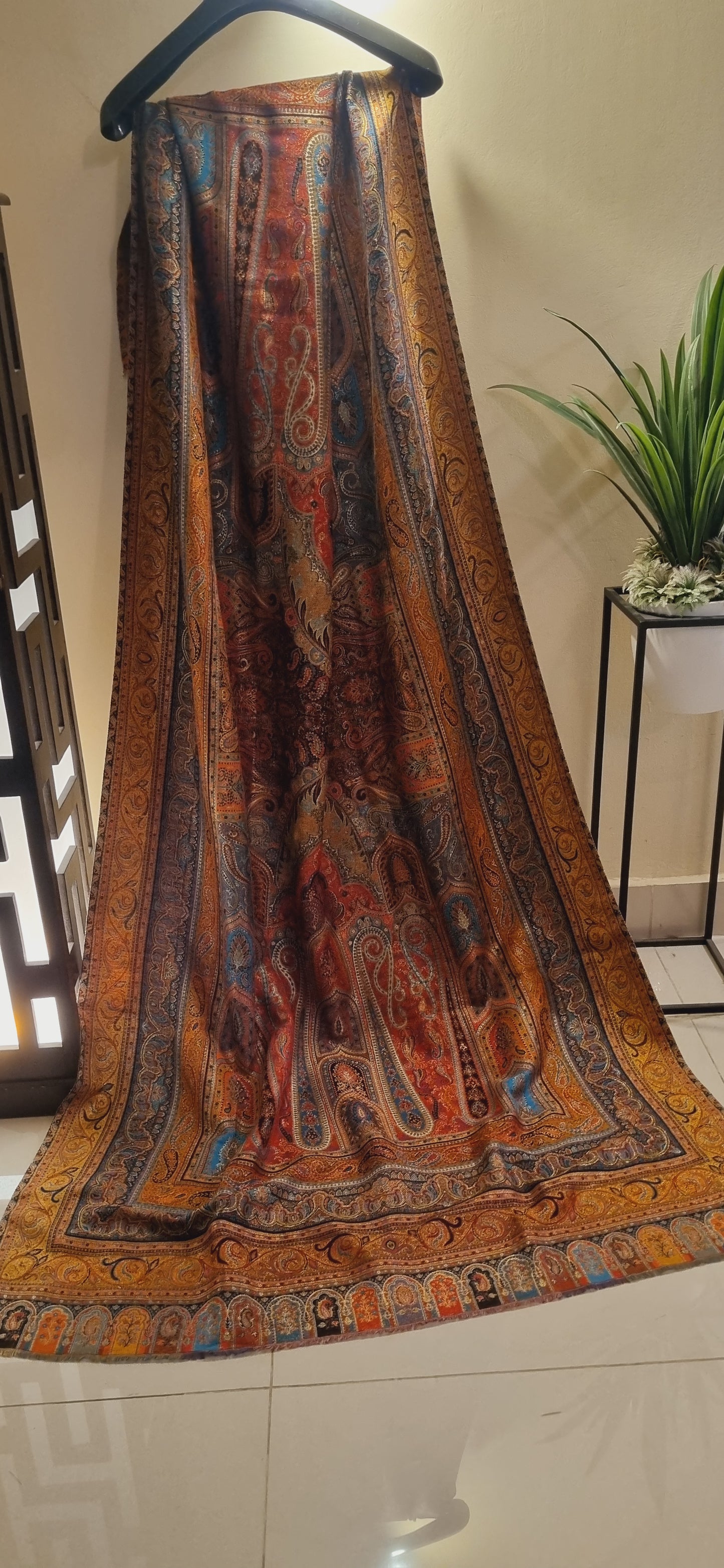 Pashmina with zaree kaani shawl