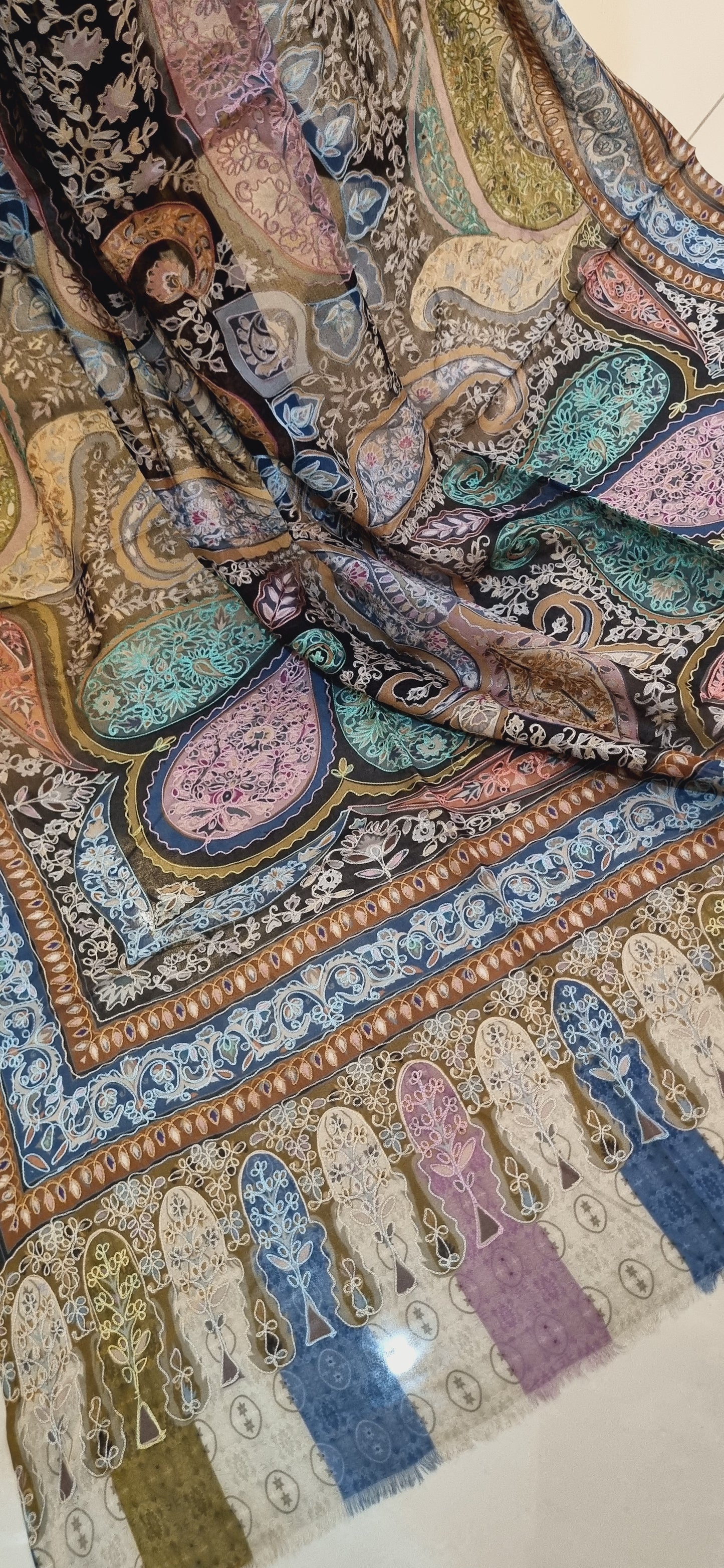 Silk Reelkar shawl