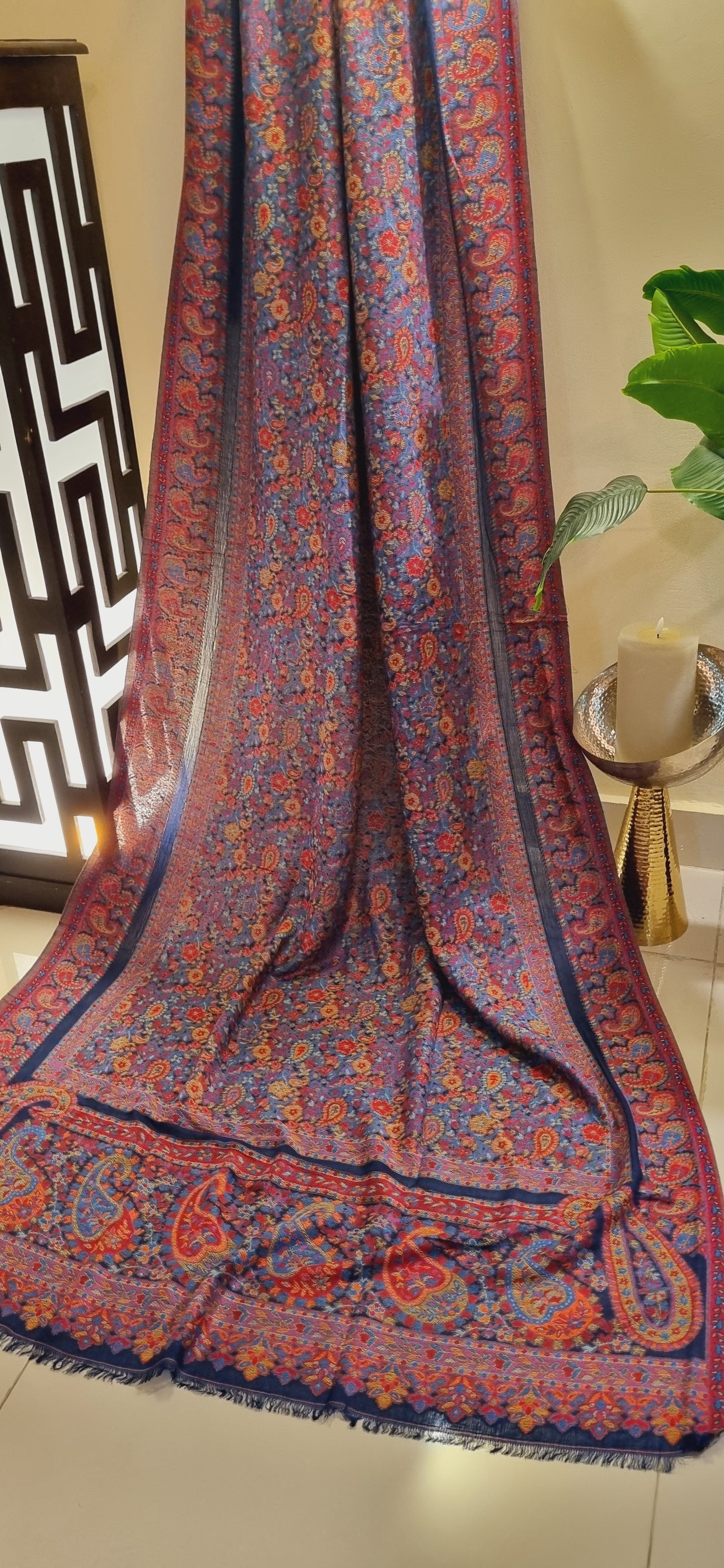 Woollen pashmina kaani shawl