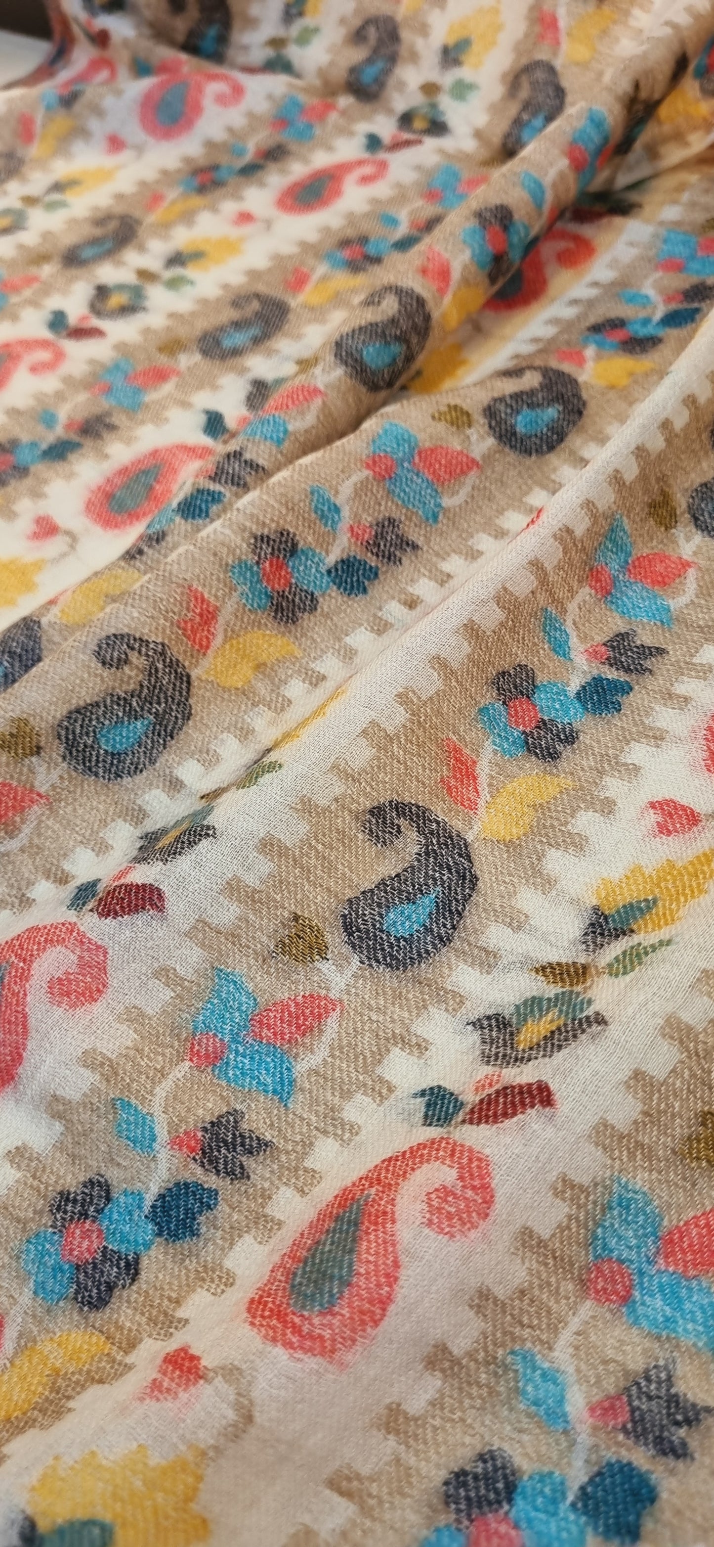 Toosh kaani shawl
