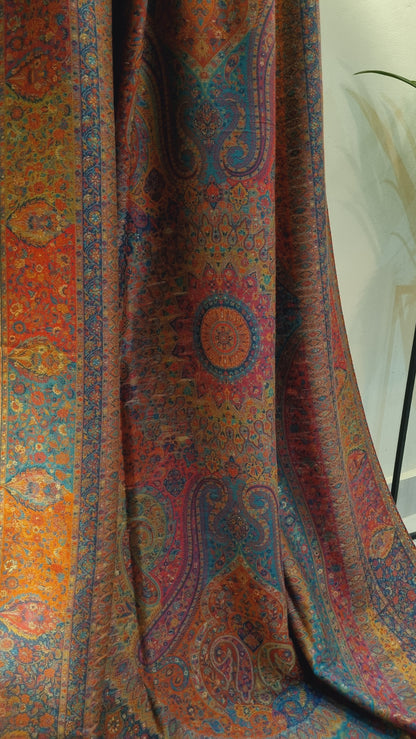 Shahjahani kaani shawl