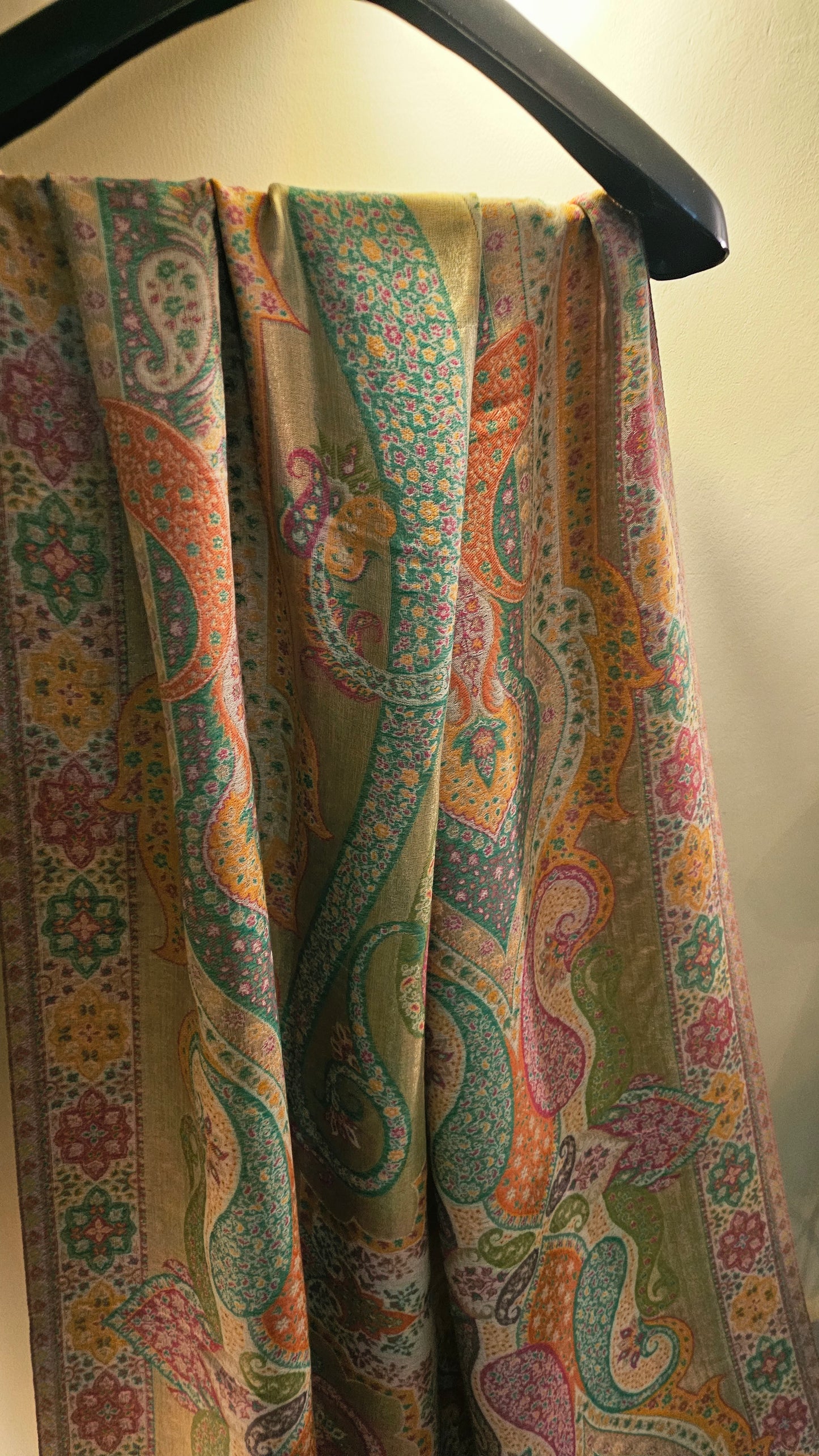 Reversible gandhara moonlight kaani: Pashmina