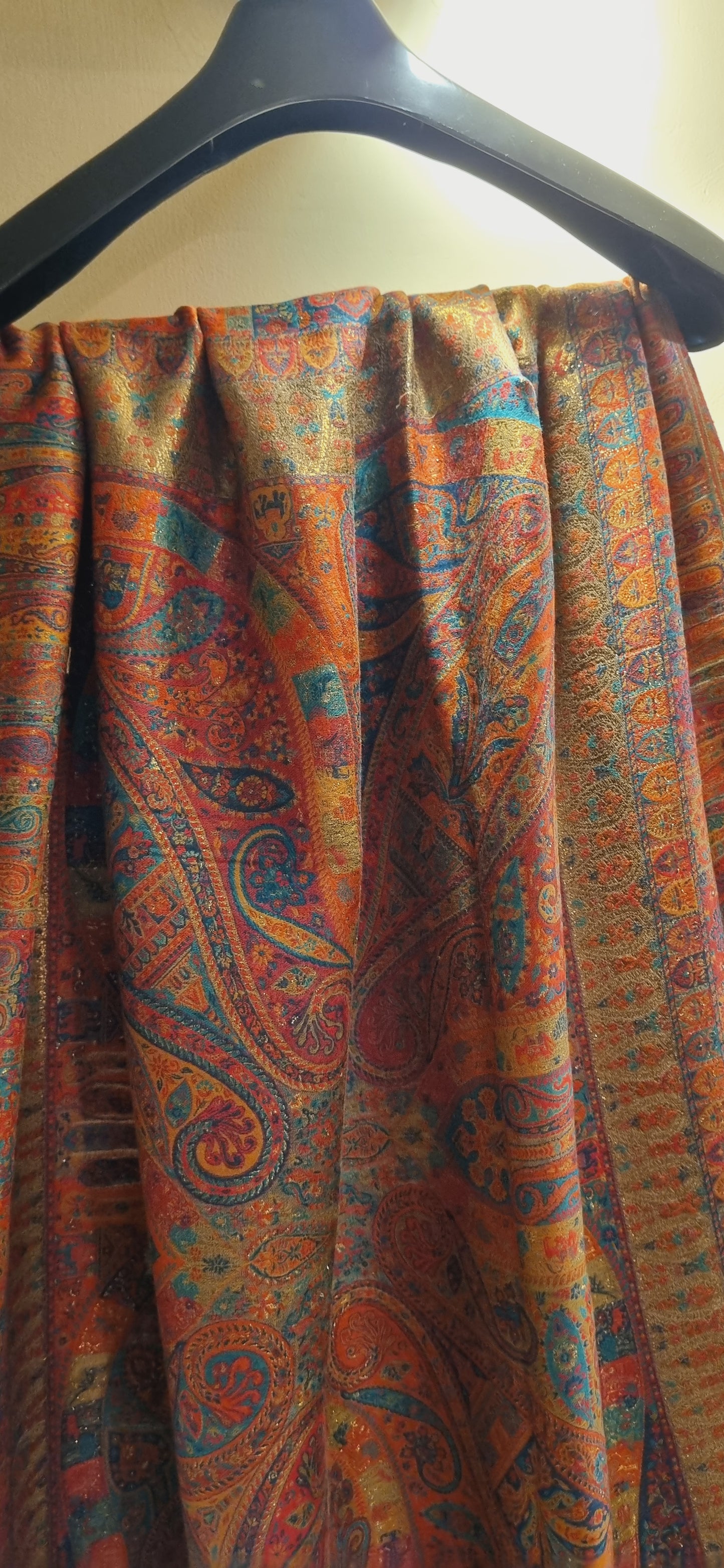 Shahjahani kaani shawl