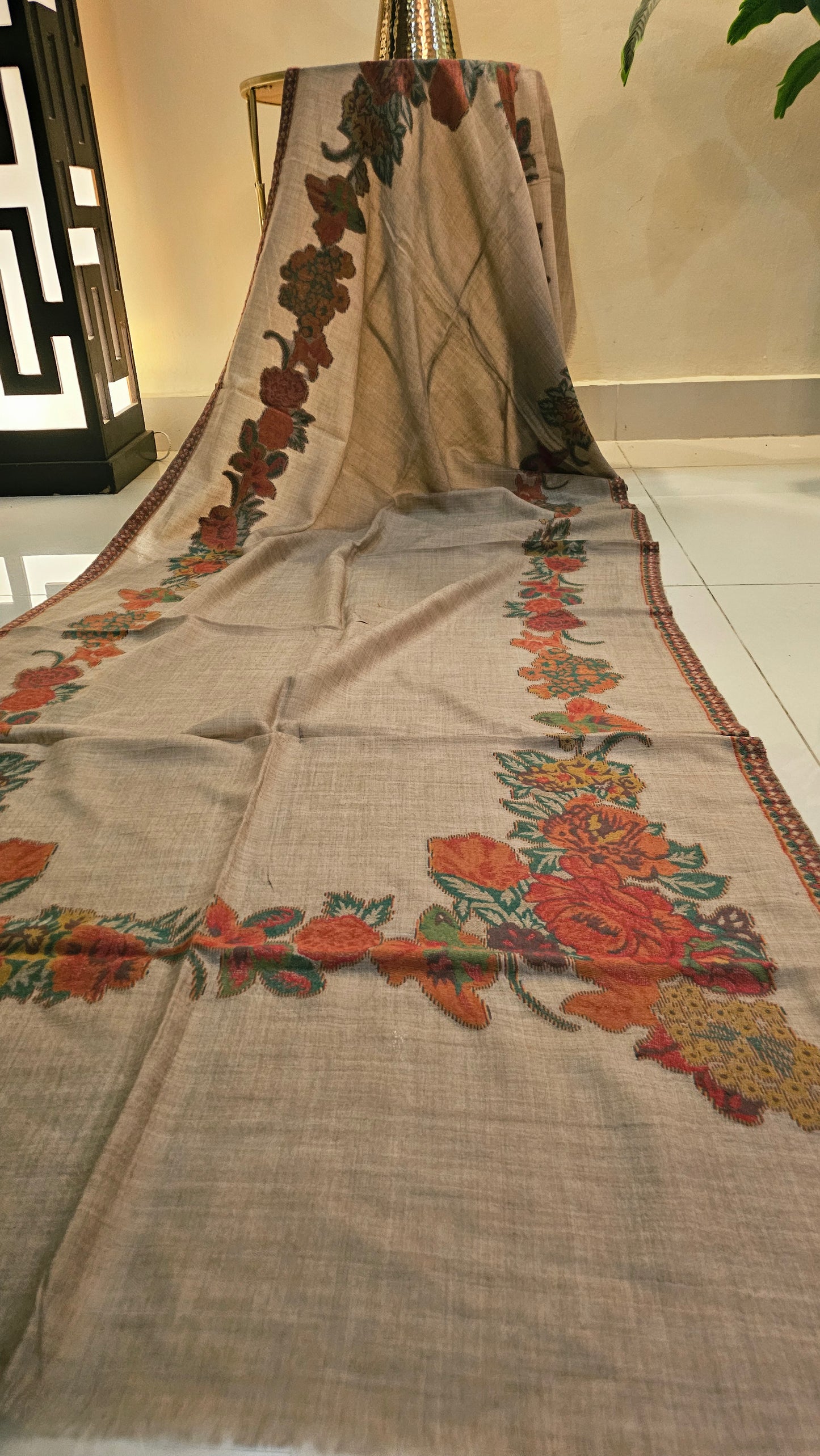 Kaani minishawl: Toosh