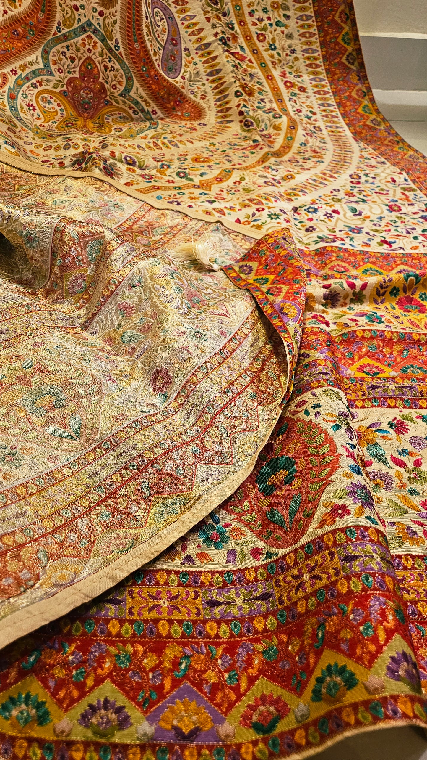 Meenakari shawl: silk