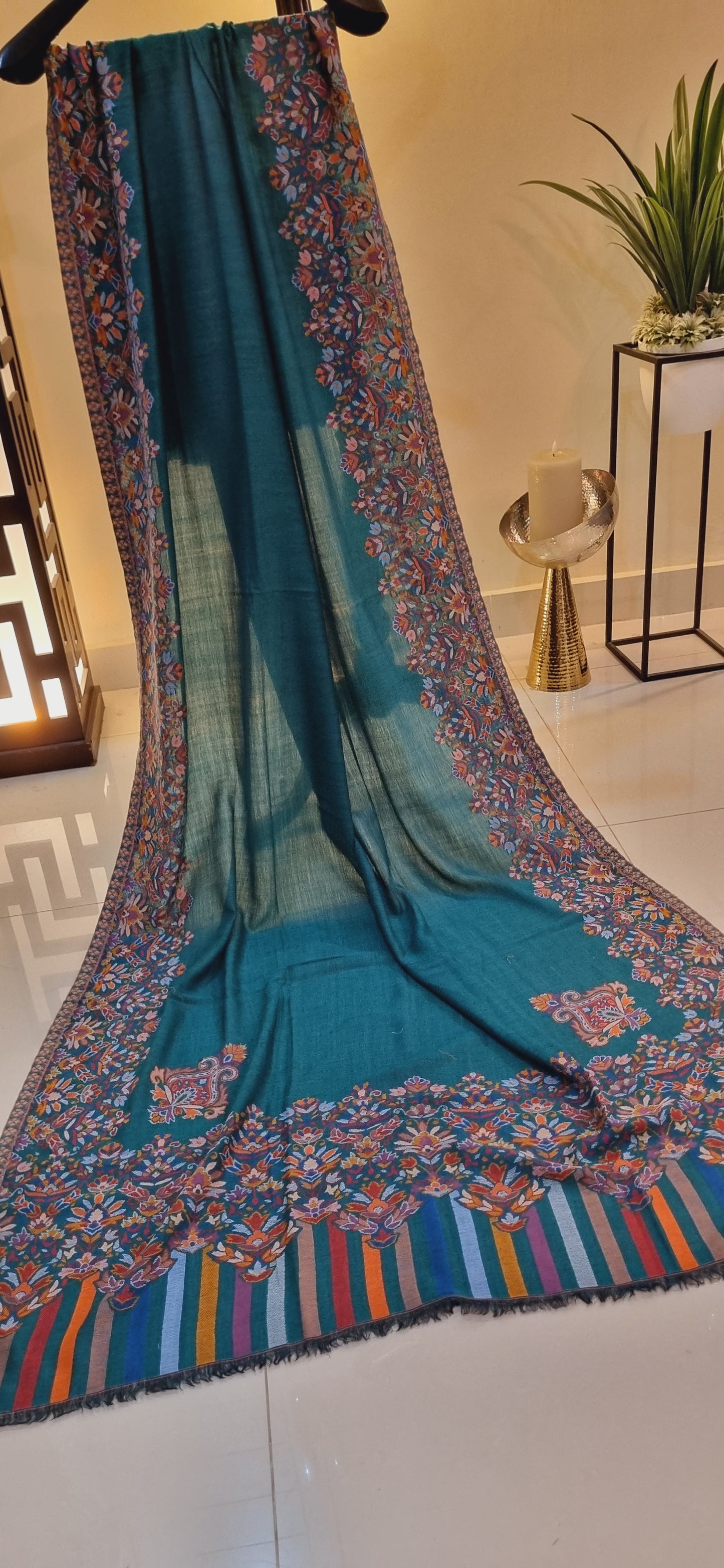 Toosh kaani shawl