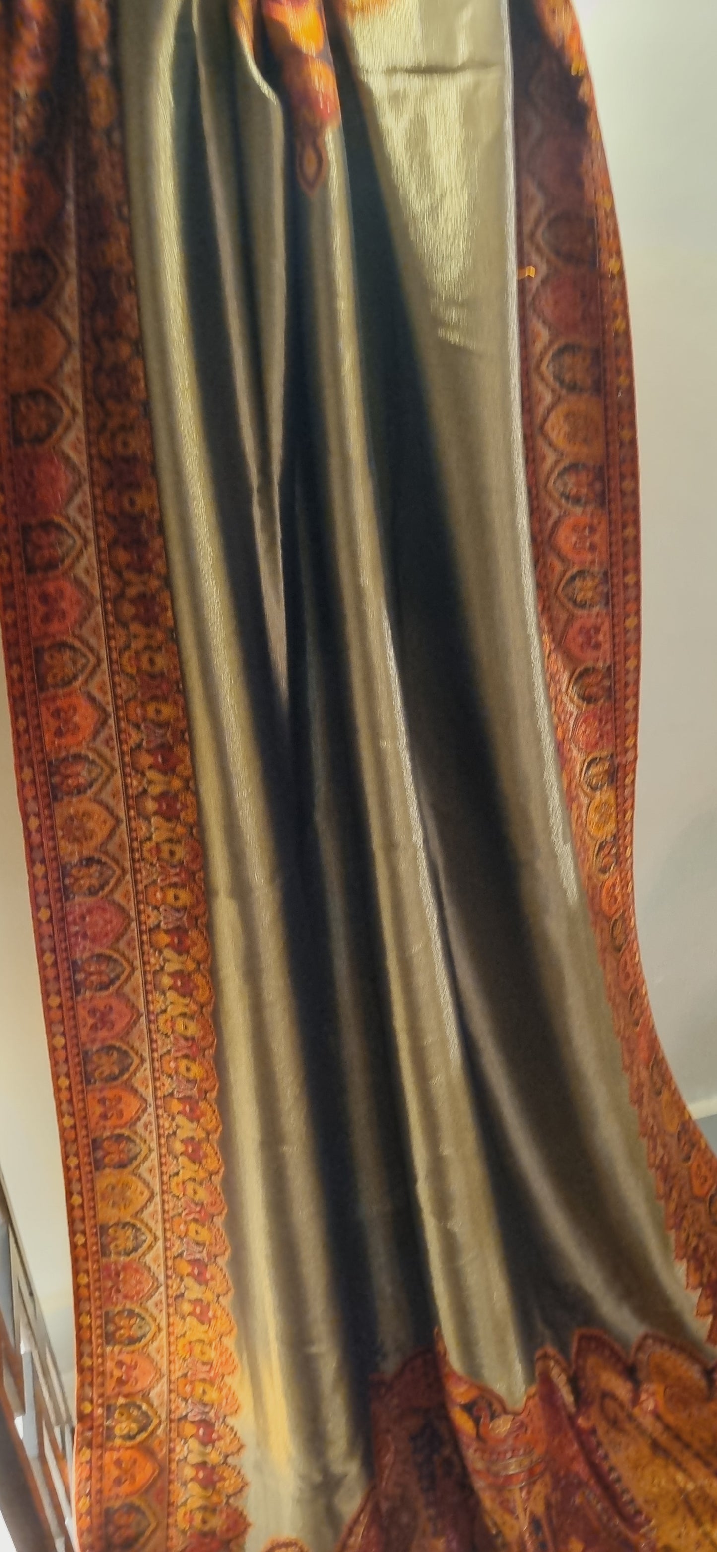 Moonlight gandhara kaani reversible shawl