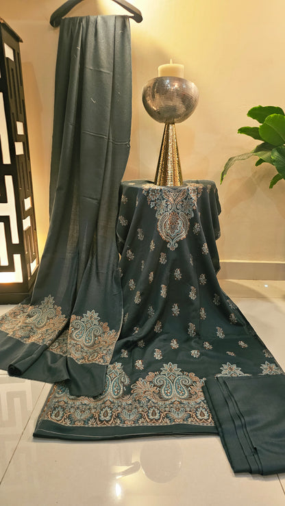 Kaani suit: Pashmina