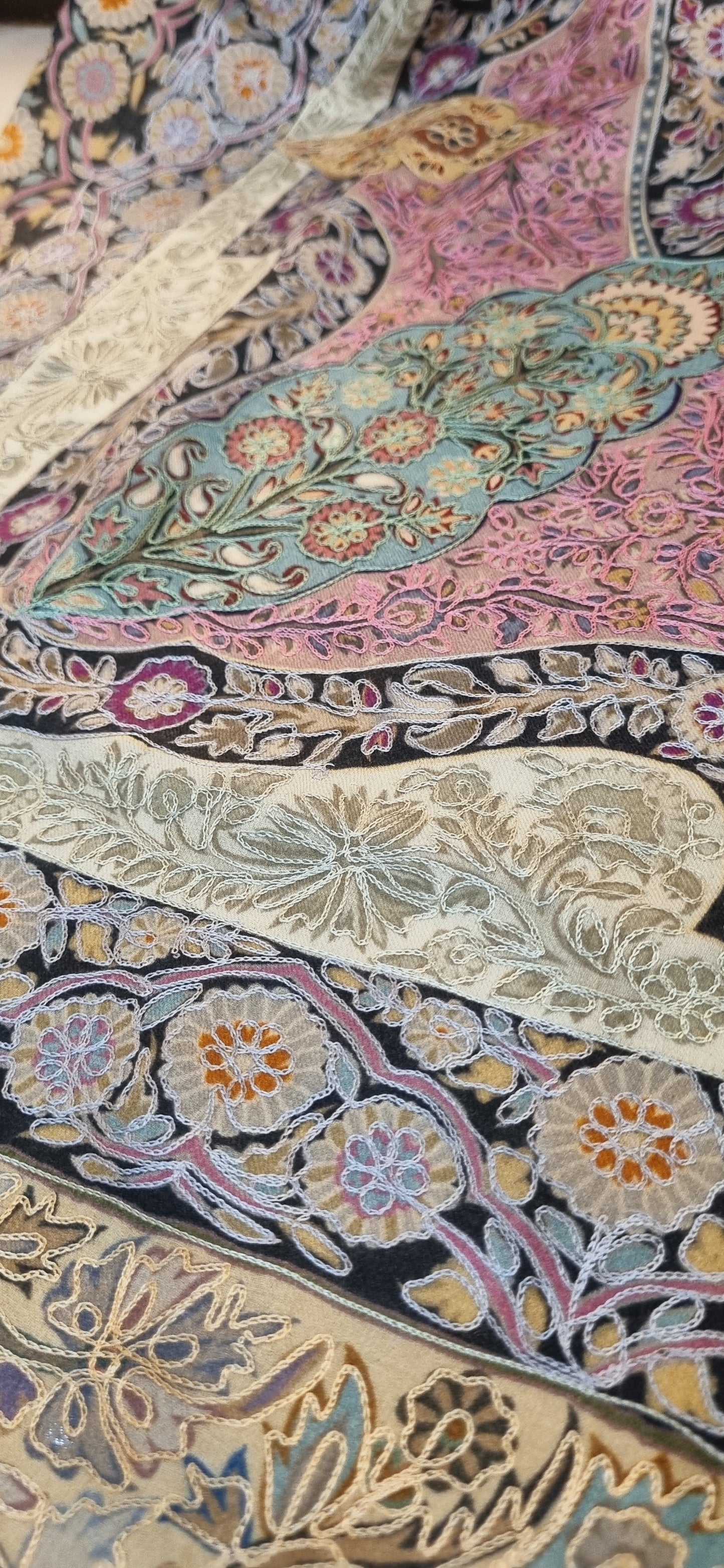 Reelkar pashmina shawl