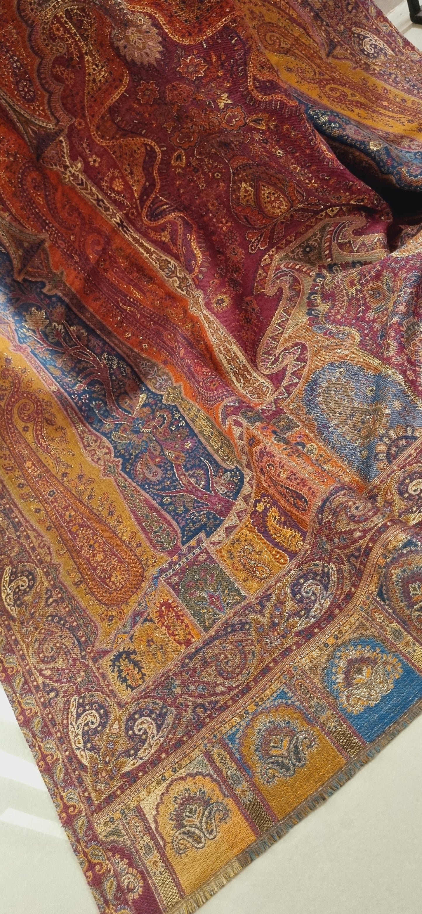Pashmina kaani with zaree