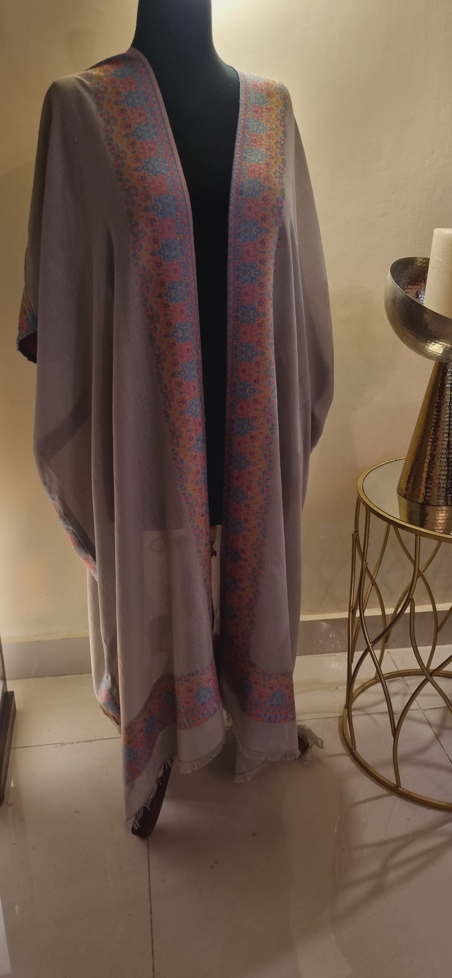 Pashmina kaani shrug