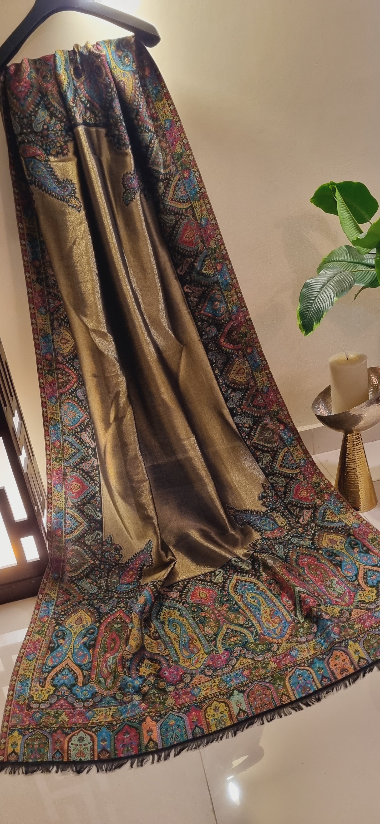 Moonlight gandhara kaani pashmina reversible shawl