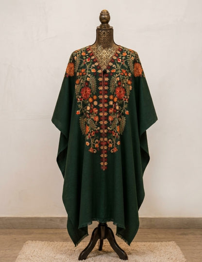 Embroidered cape: Pashmina