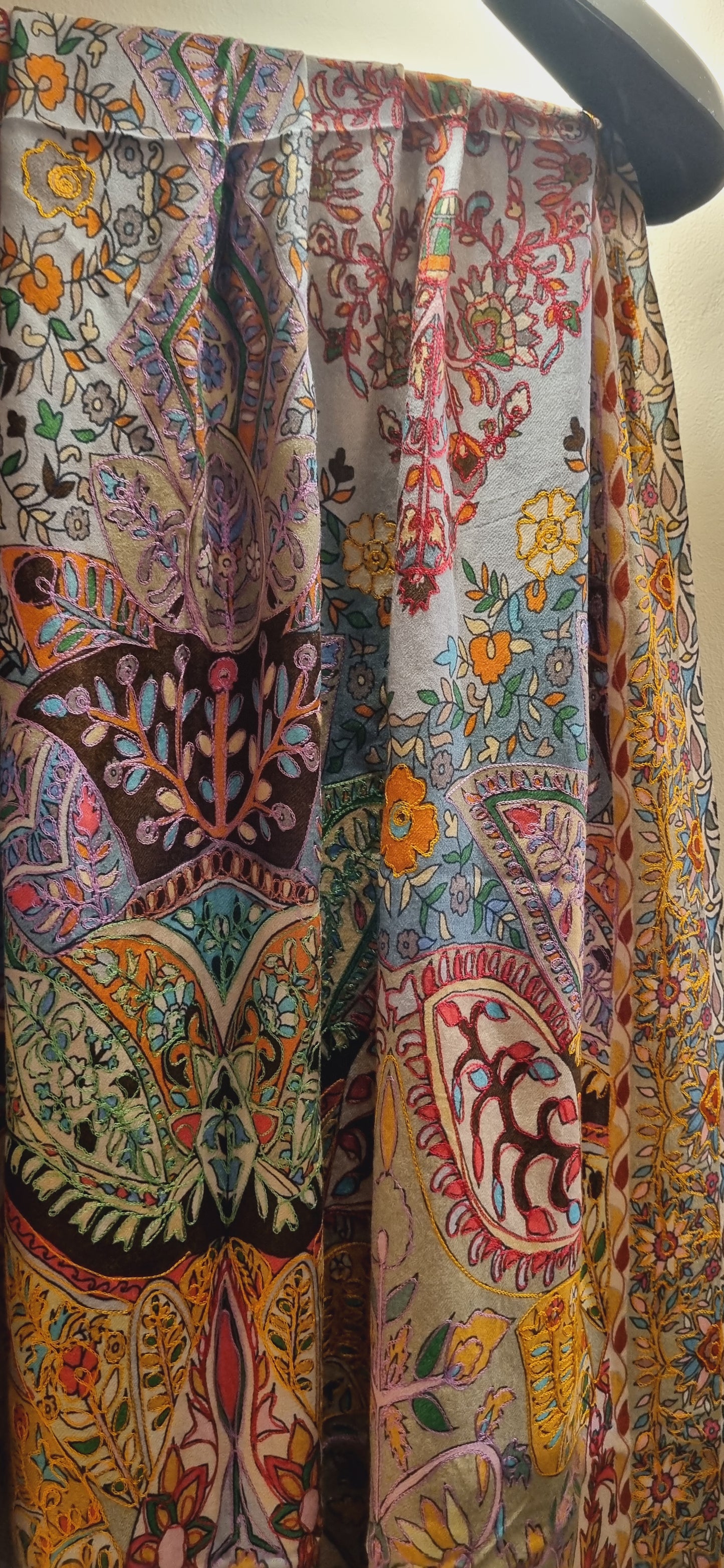 Reelkar minishawl