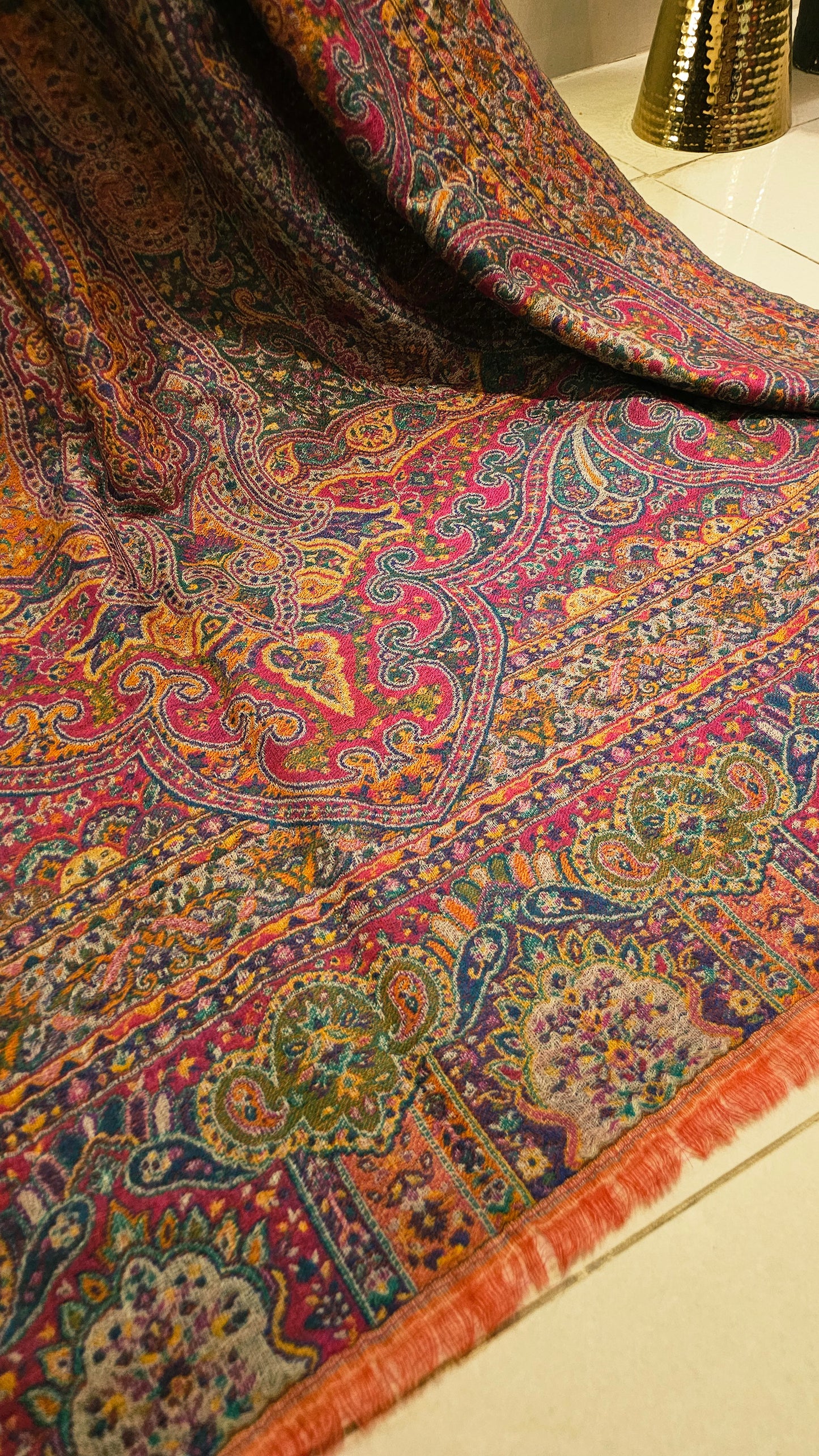 Reversible Persian kaani: Pashmina