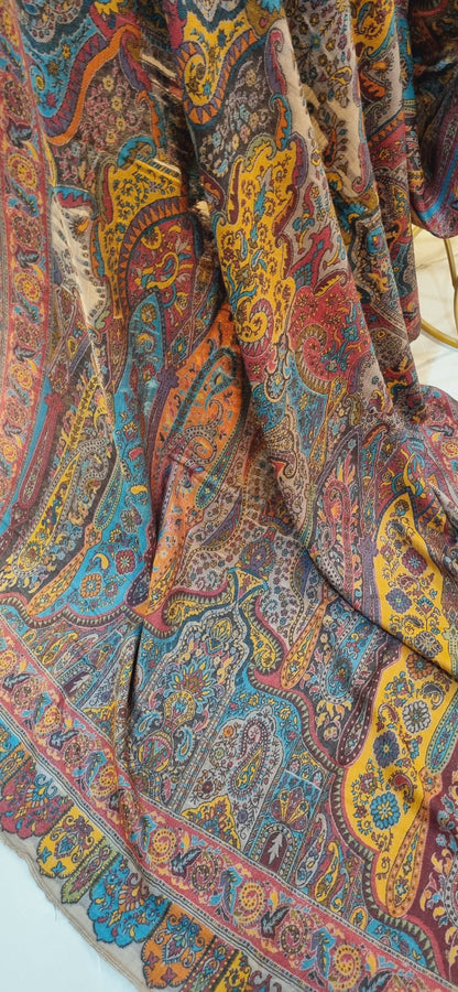 Toosh Kaani shawl