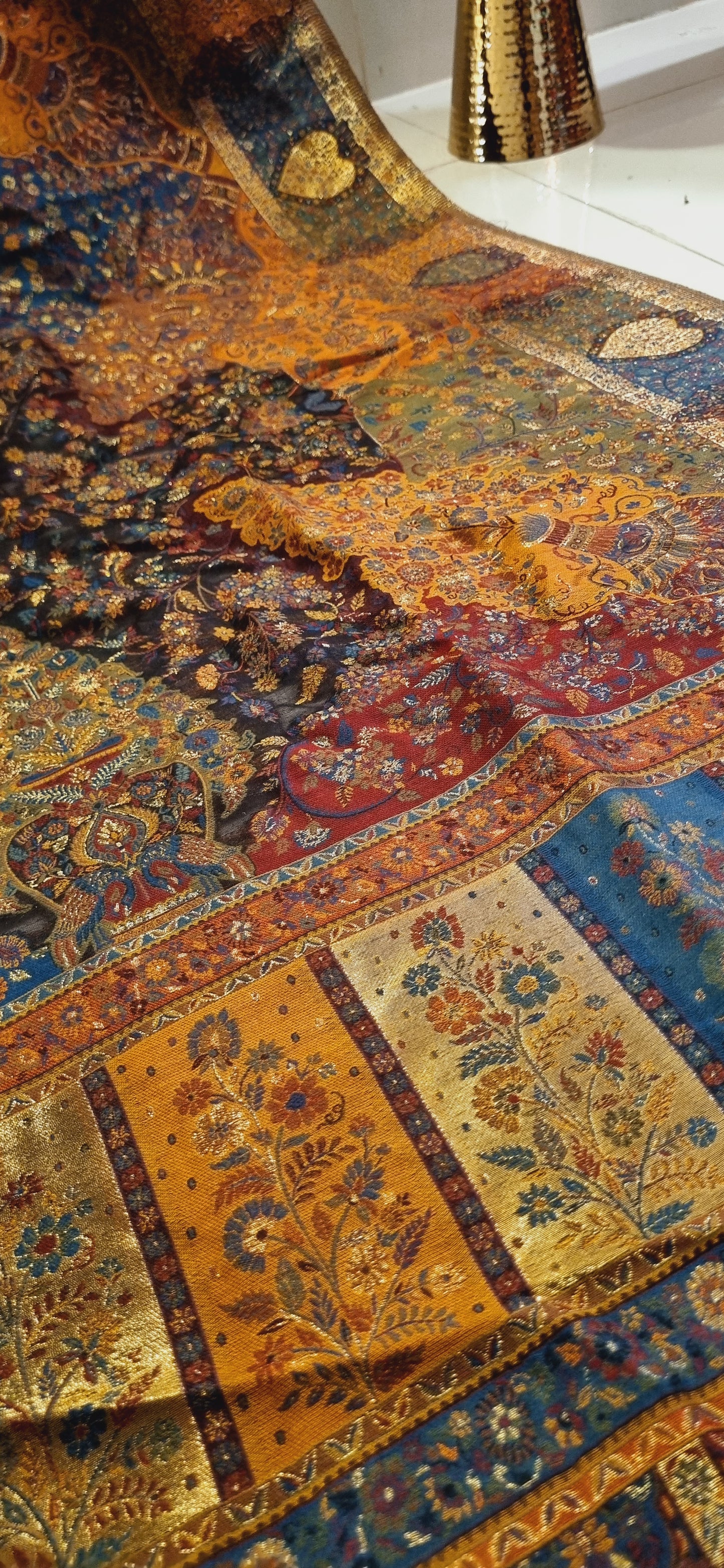 Eid edition: Silk kaani shawl