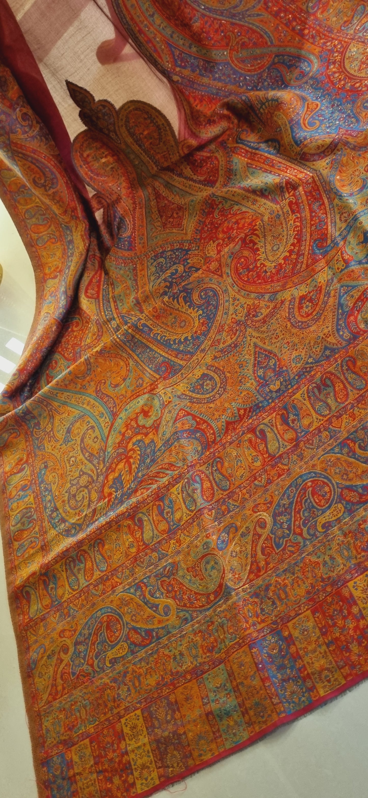 Silk kaani shawl