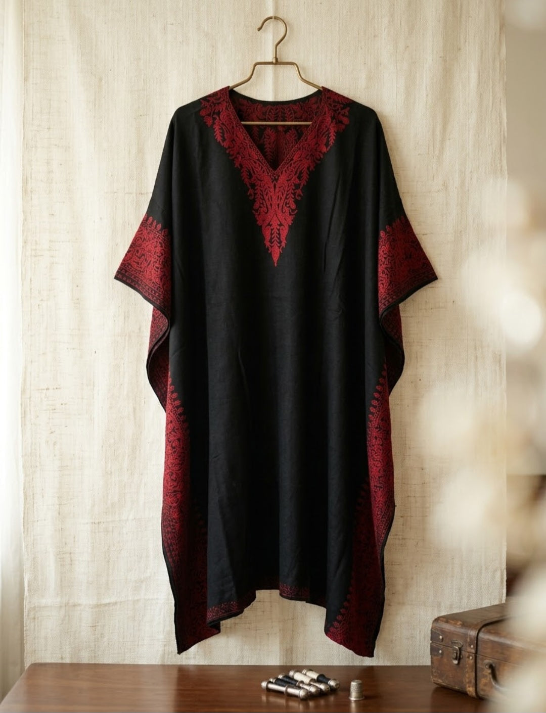 Embroidered cape shawls: Pashmina