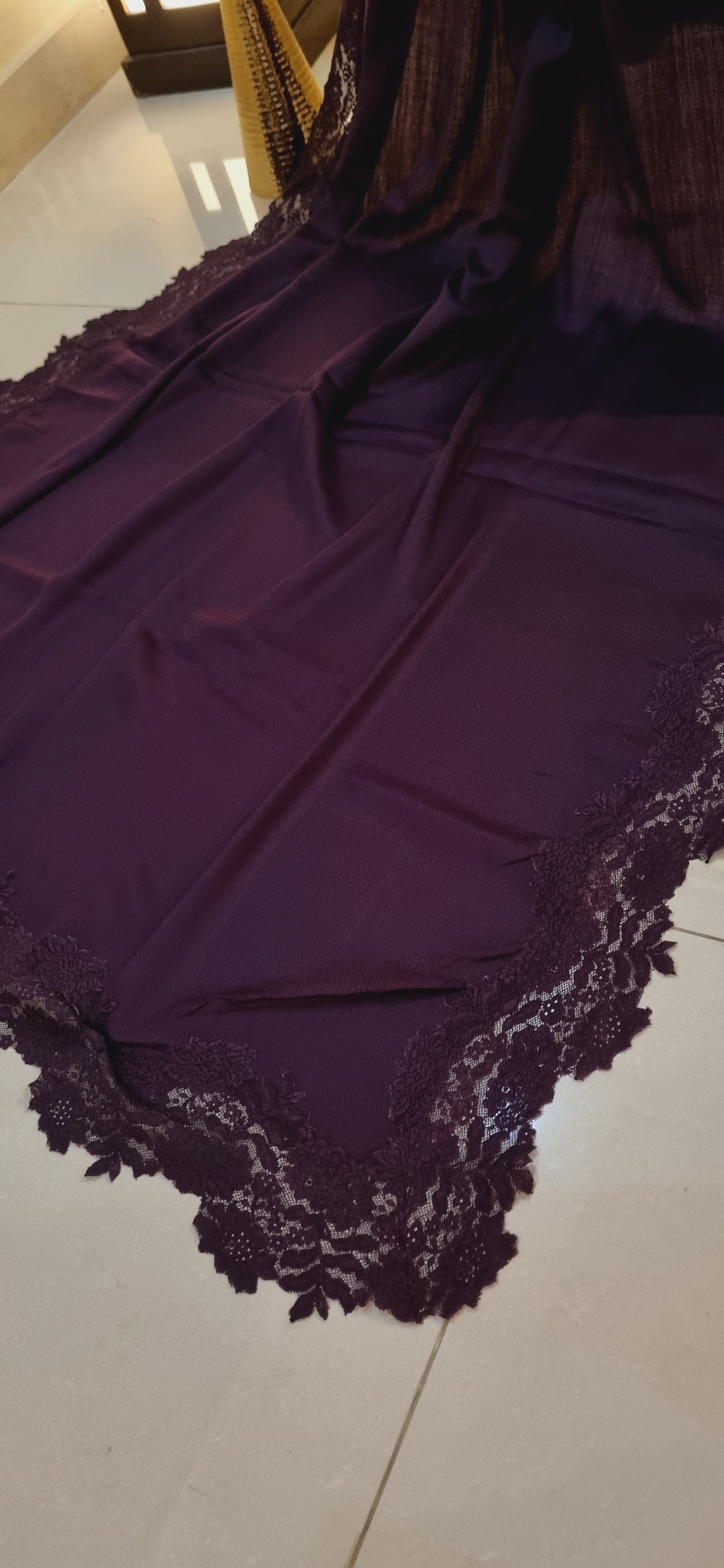 Pashmina chantilly shawl