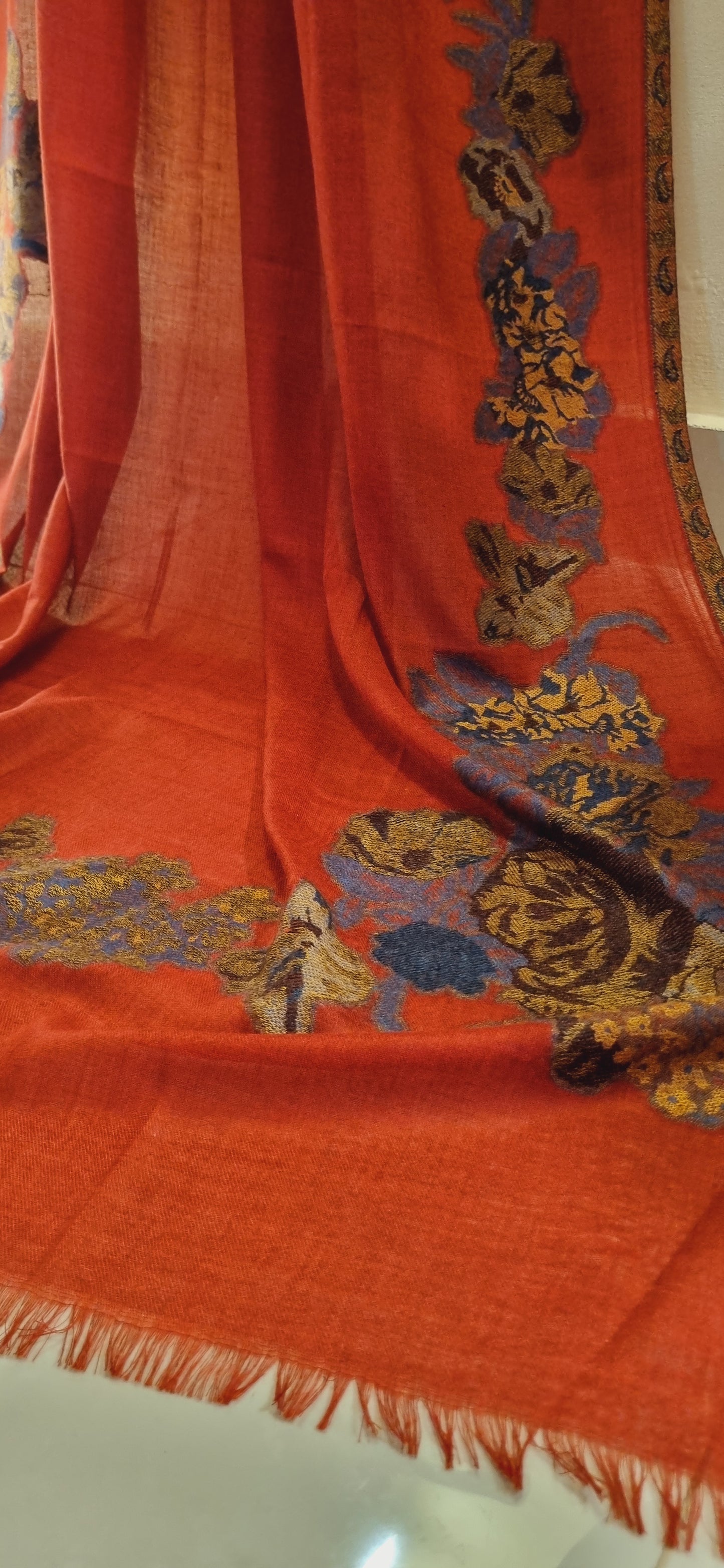Woolen pashmina kaani shawl