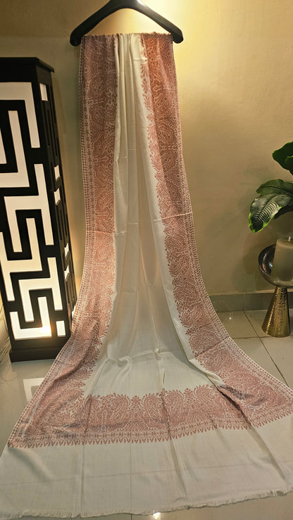 Border embroidered: Pashmina