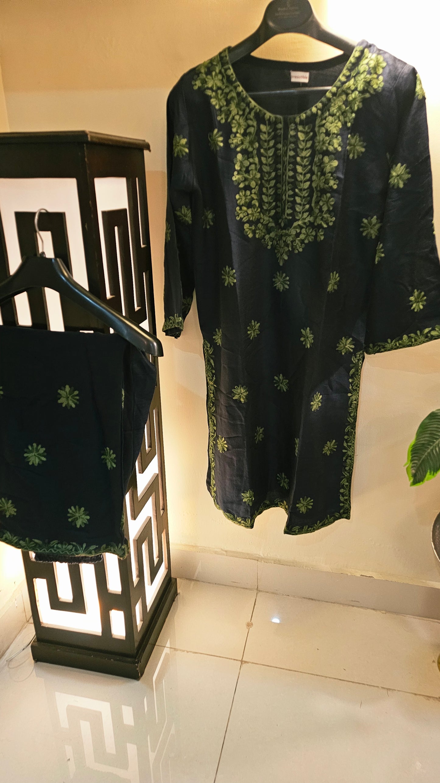 Kurta pants: Pashmina