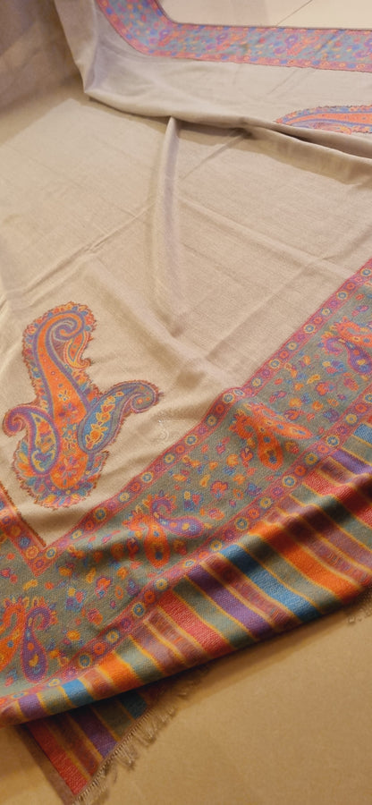 Soft pashmina kaani shawl