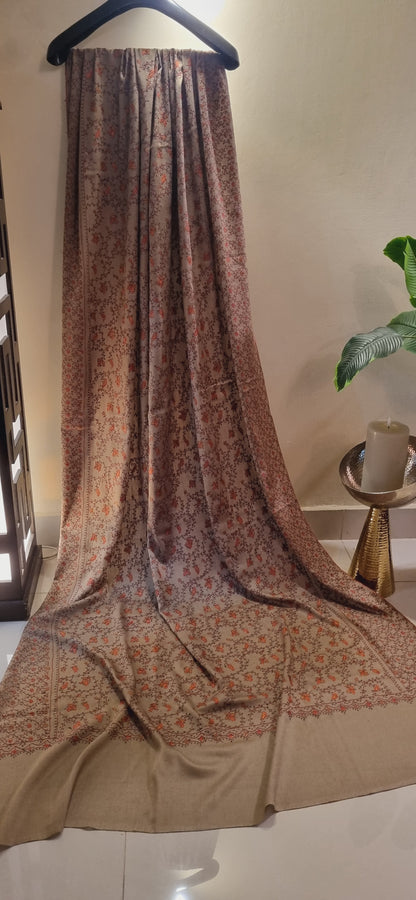 Sui embroidered toosh