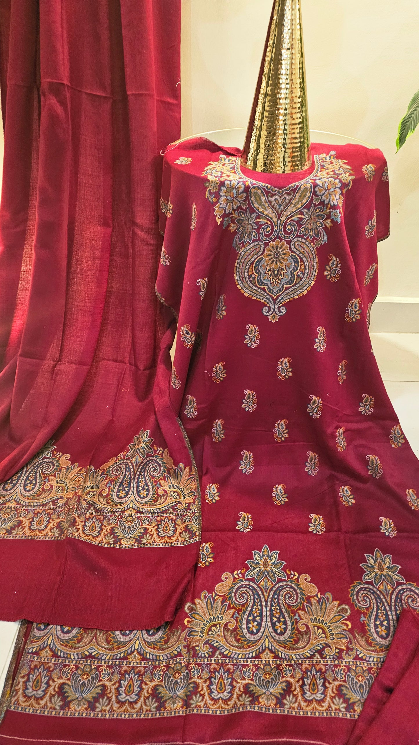 Kaani suit: Pashmina