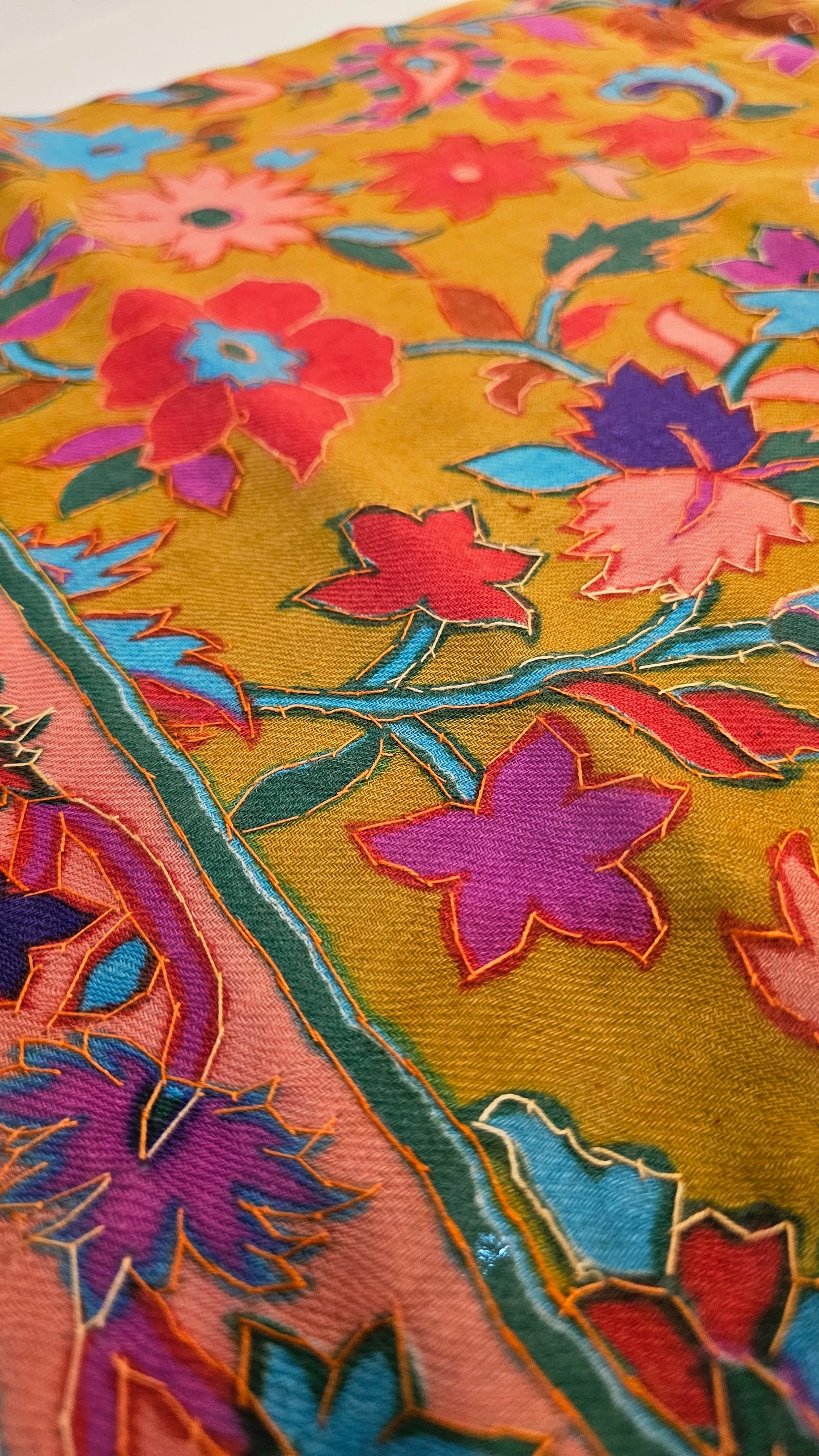 Kalamkar embroidered: Pashmina