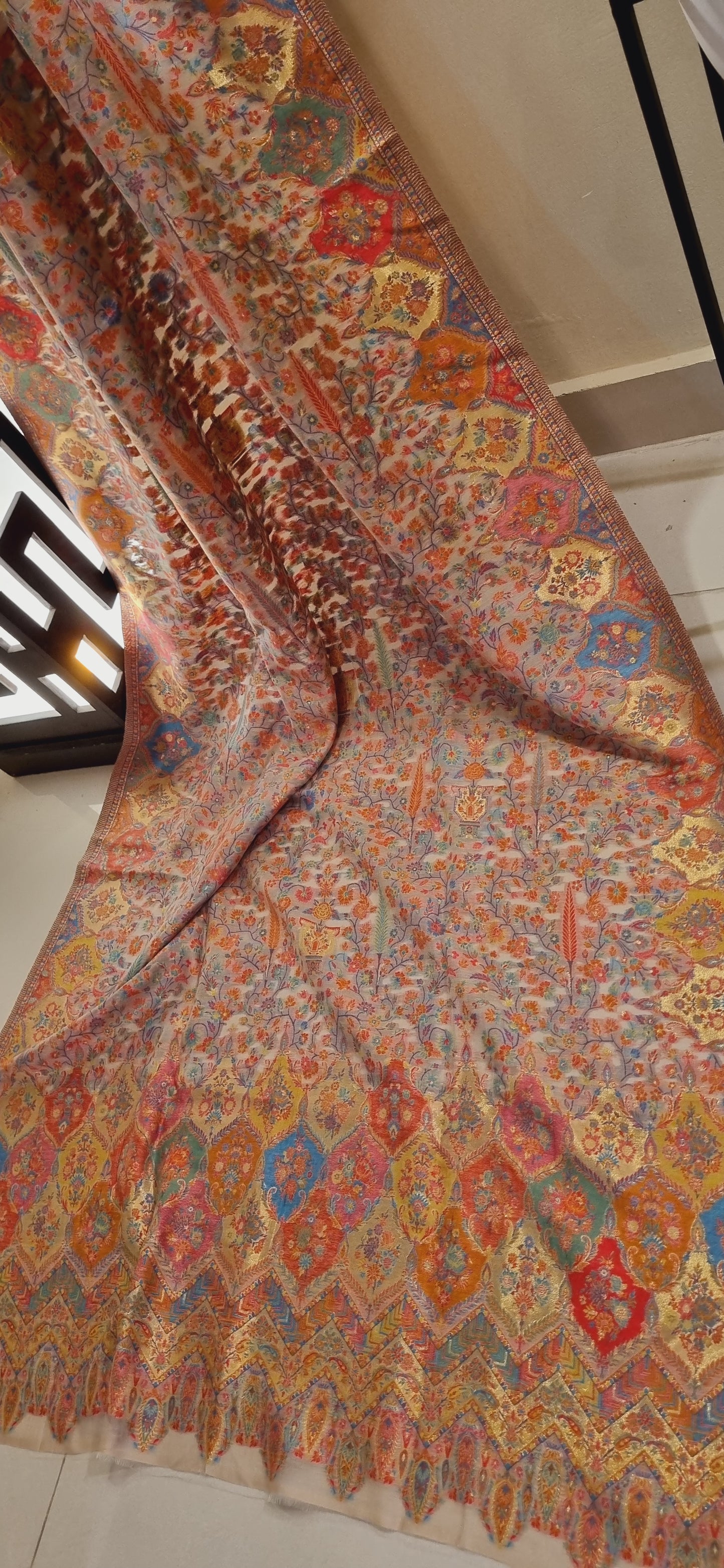Silk kaani shawl