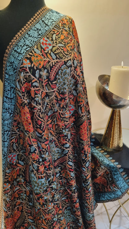 Embroidered pashmina shawl