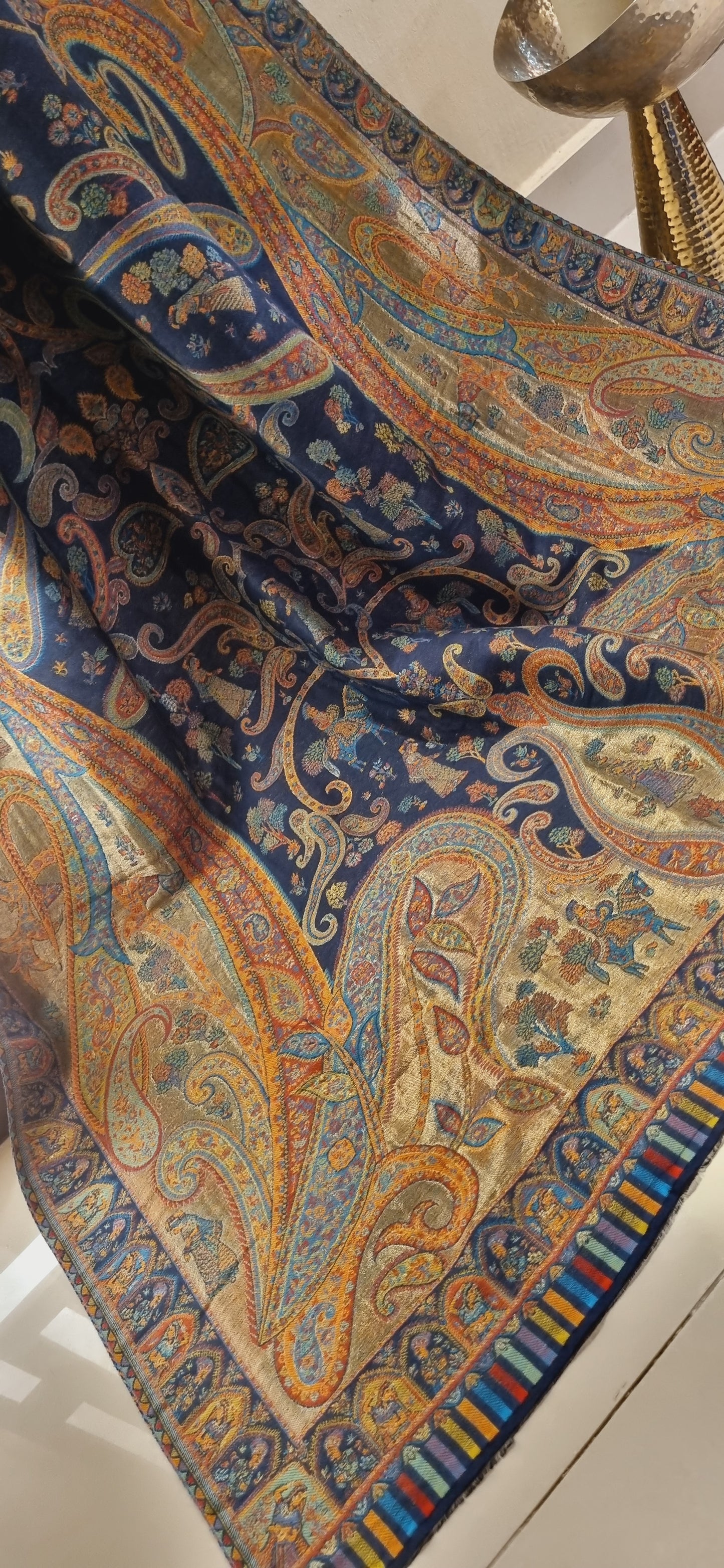 Jodha akbar moonlight reversible kaani shawl