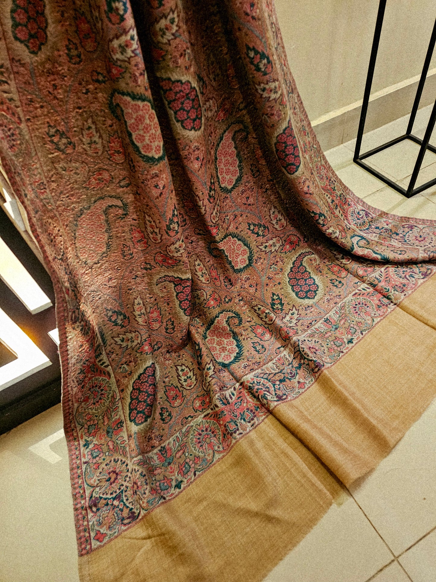 Reversible toosh kaani shawl