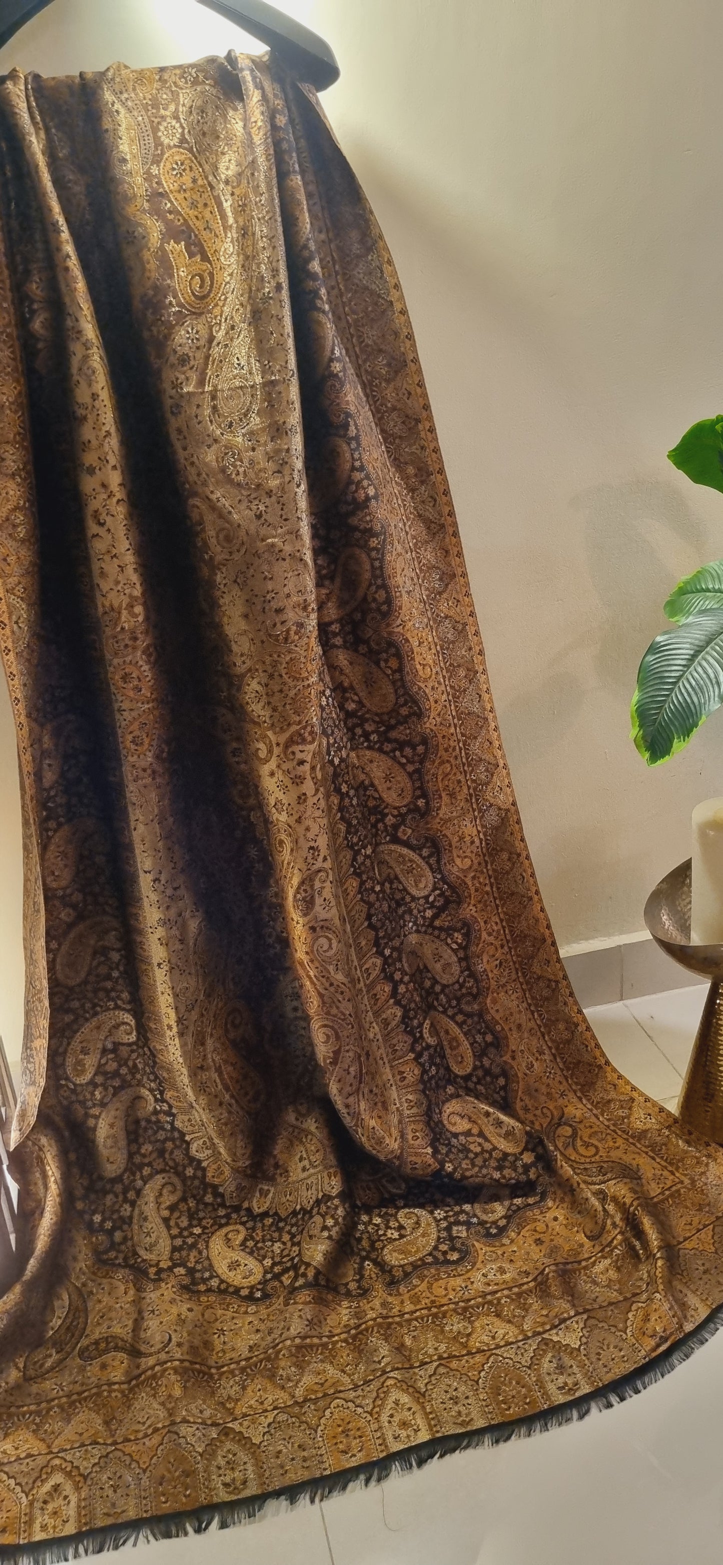Moonlight gandhara kaani reversible shawl
