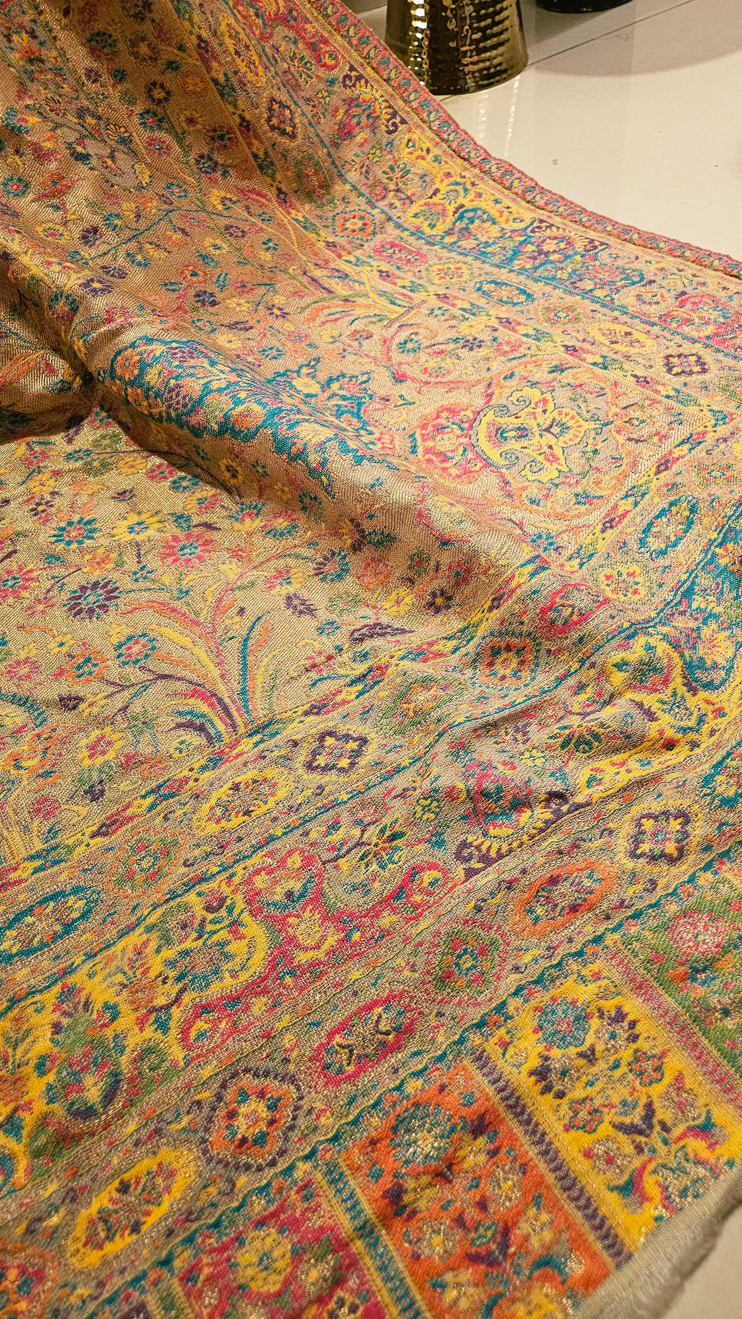 Reversible moonlight kaani: toosh