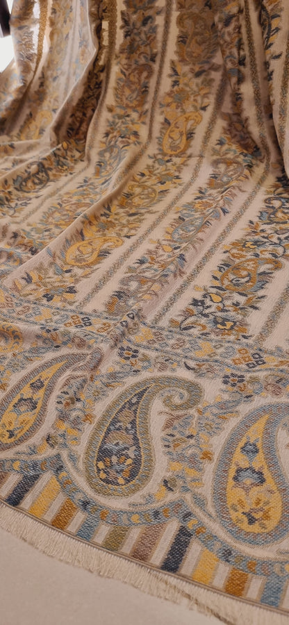 Woollen pashmina kaani shawl