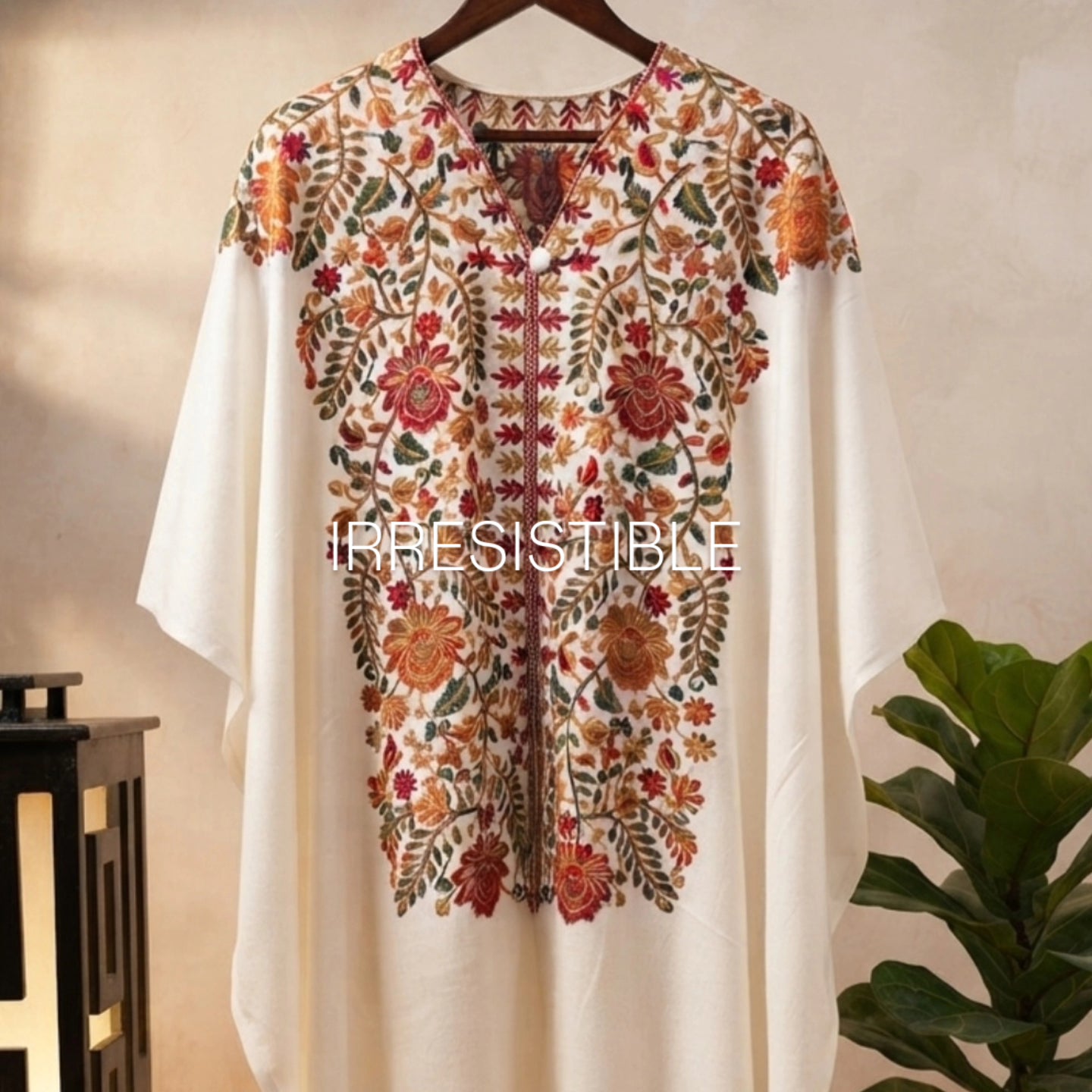 Embroidered cape: Pashmina